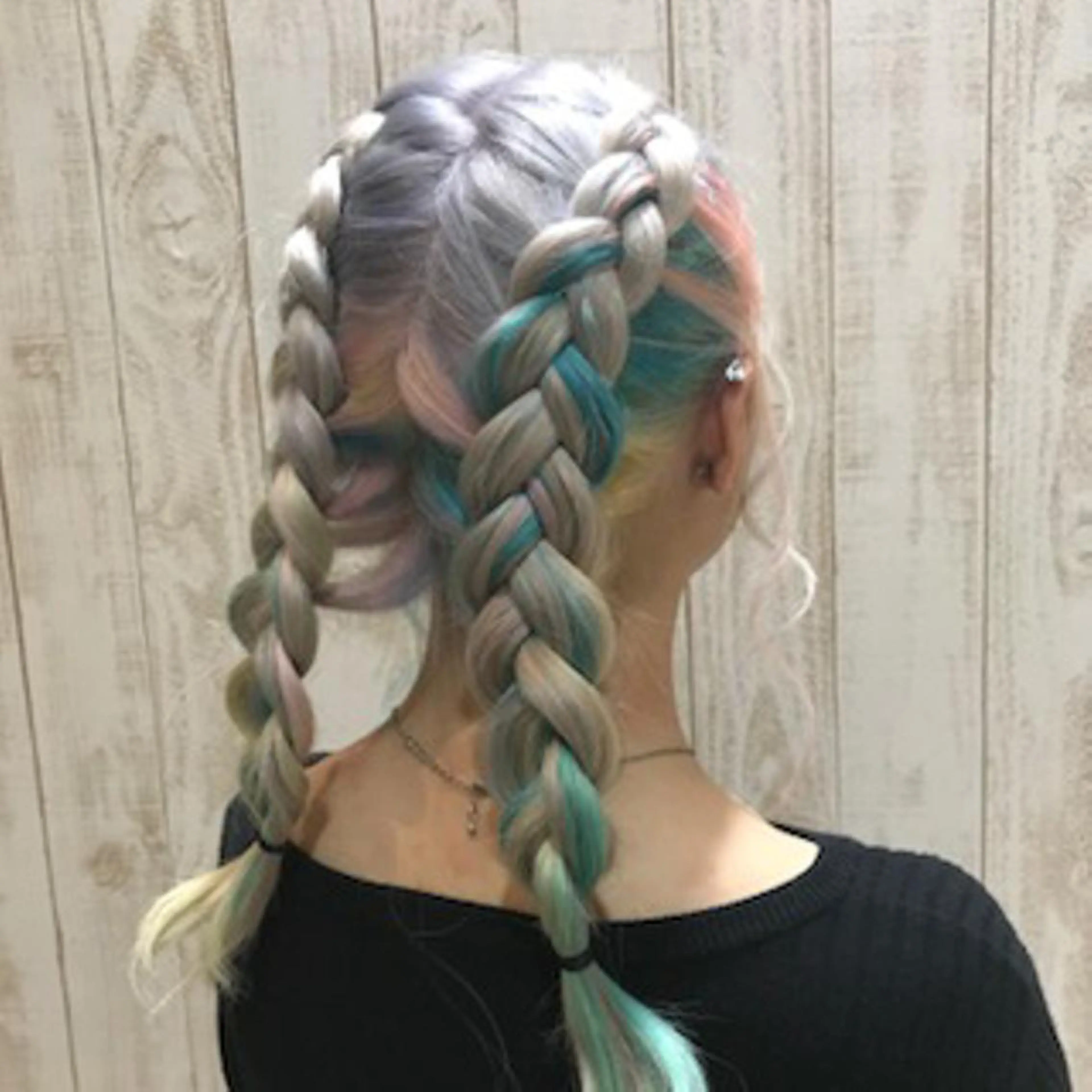 ロング カラー ユニコーンカラー ヘアカラー 守屋 颯太のヘアスタイル