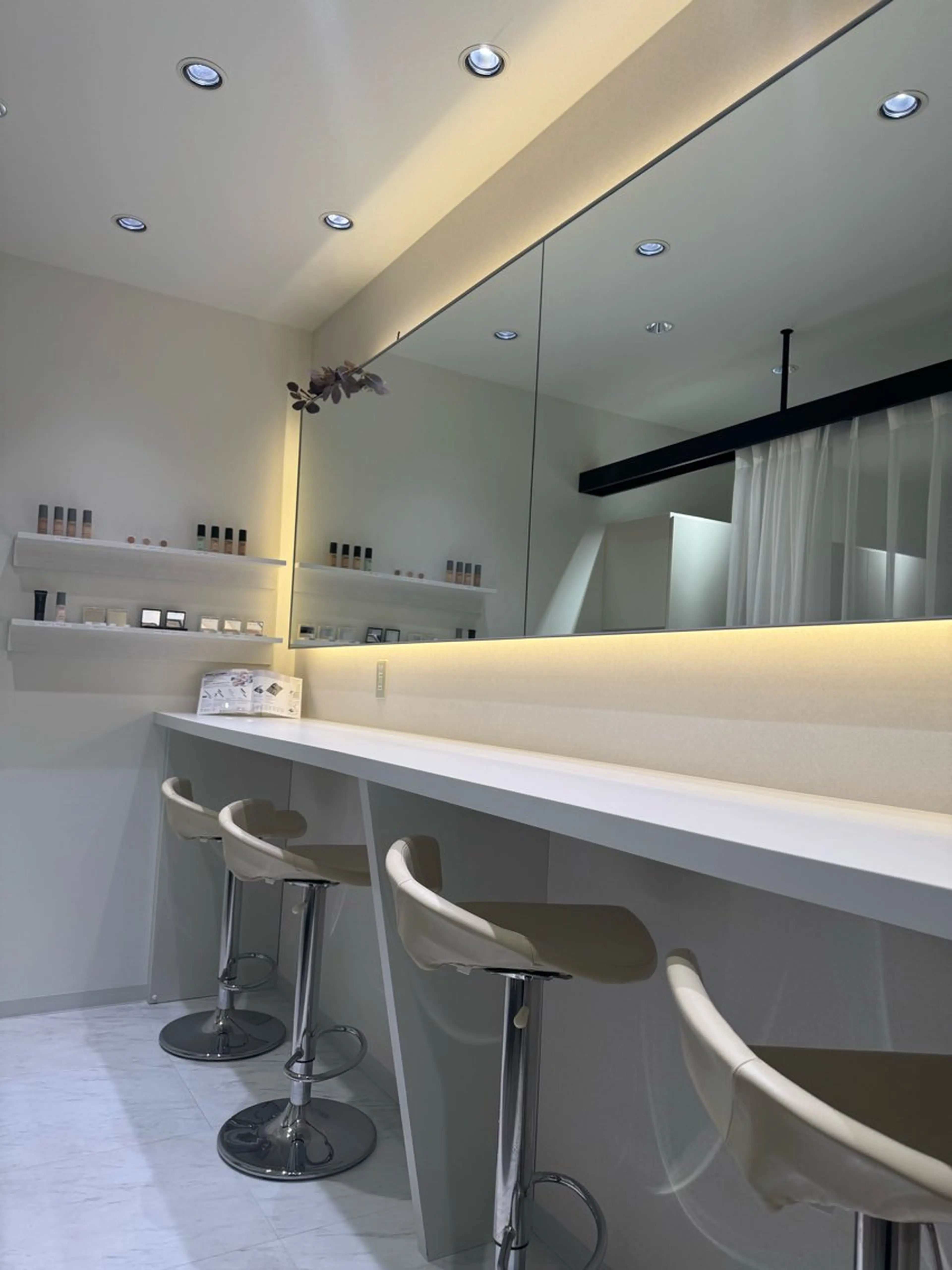 アイブロウ その他 ヤスダ ユウコのエステ・リラクイメージ