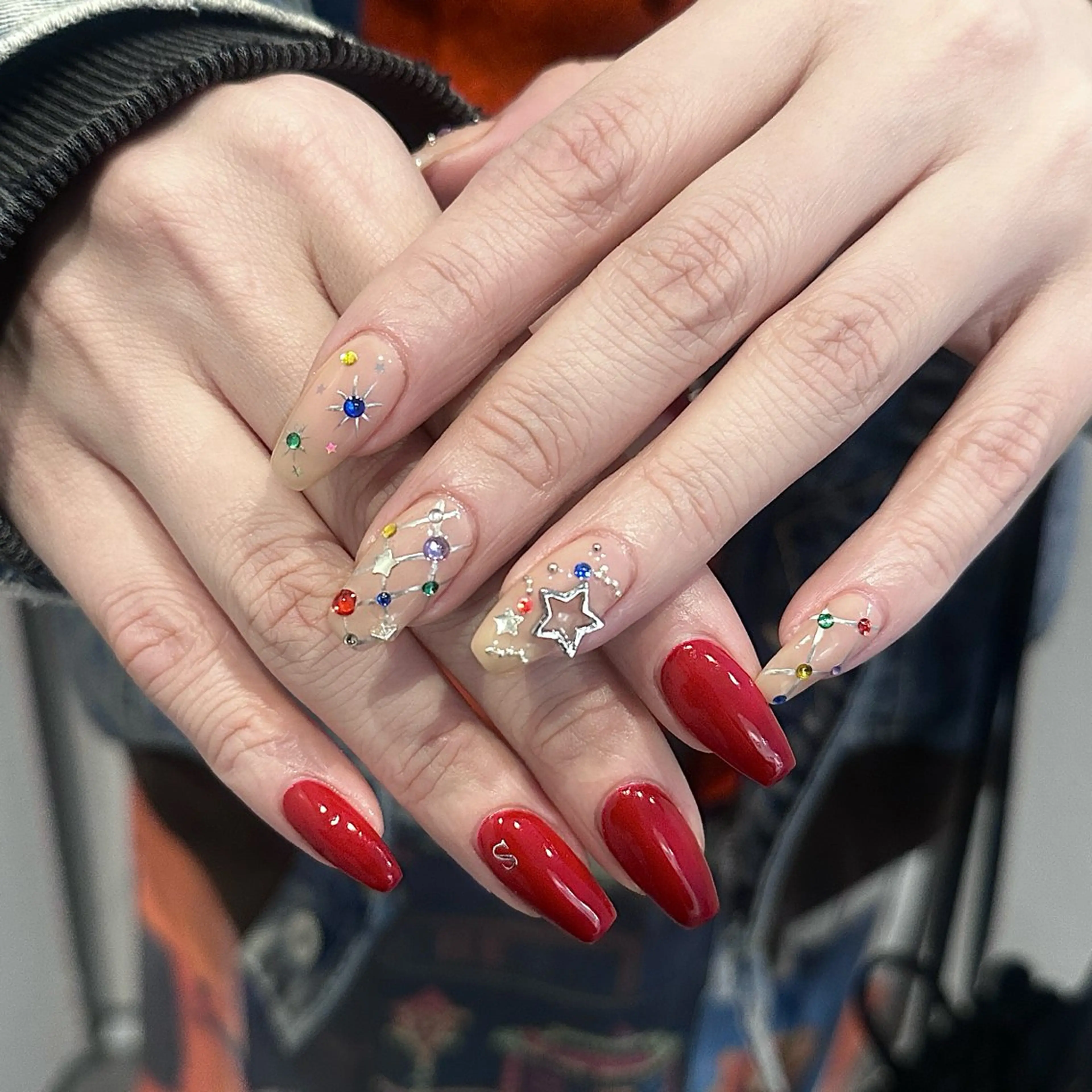 ネイル AIKO🐈‍⬛⭐︎ 大阪/y2k/個性派のネイルデザイン