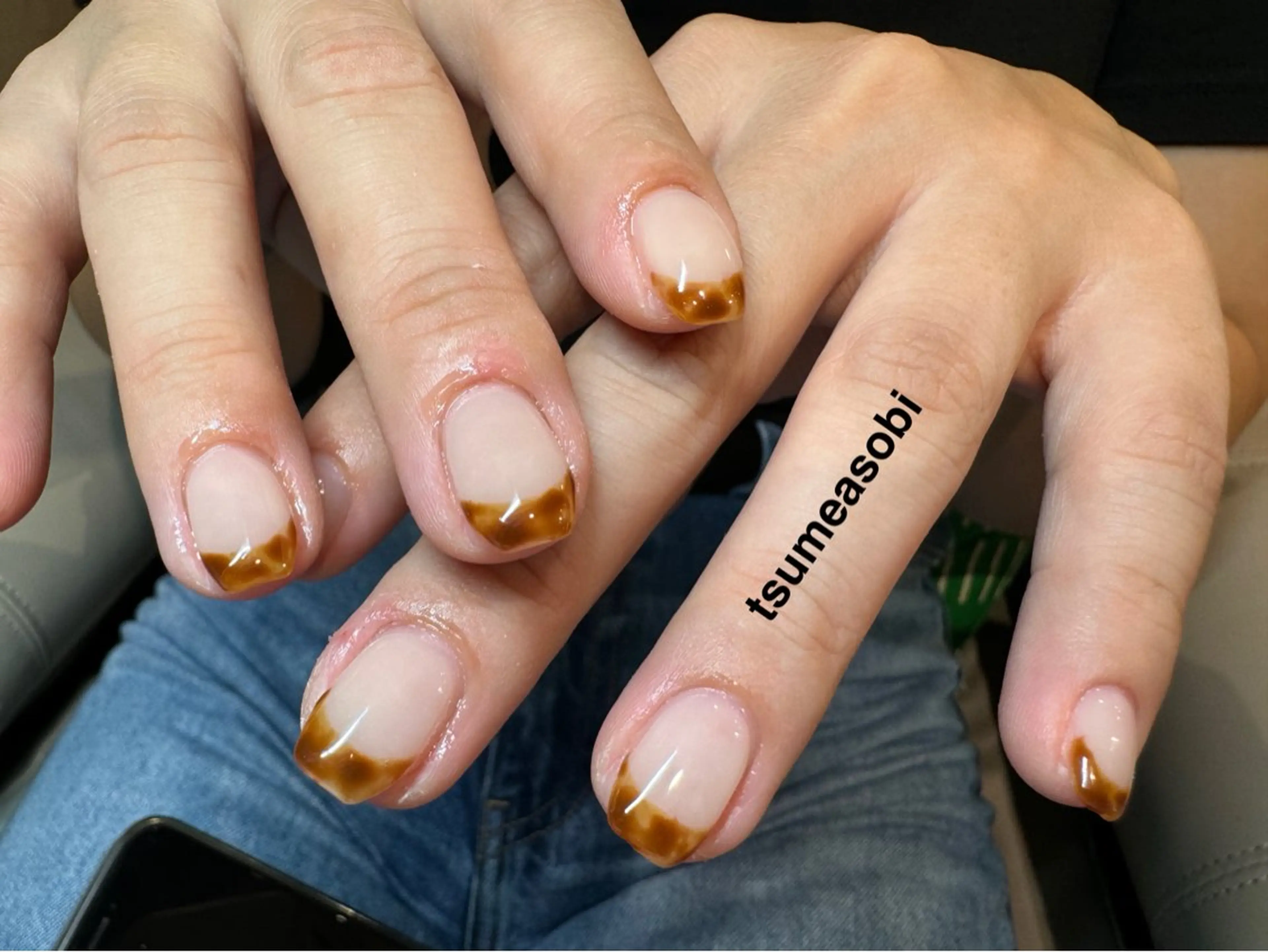 ネイル べっ甲ネイル ハンドネイル tsumeasobi 🪬macoのネイルデザイン
