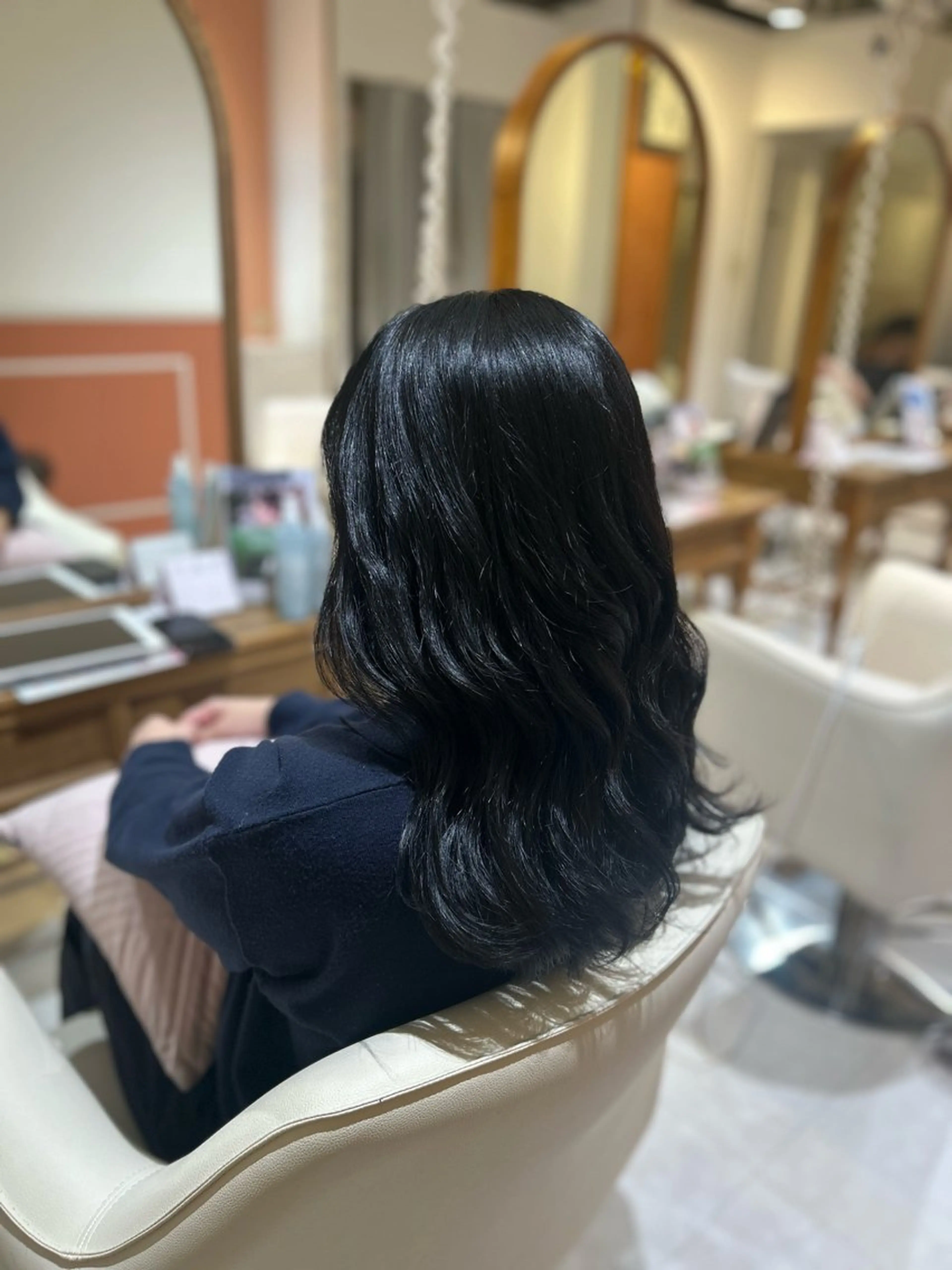 カラー 中山 知優のヘアスタイル