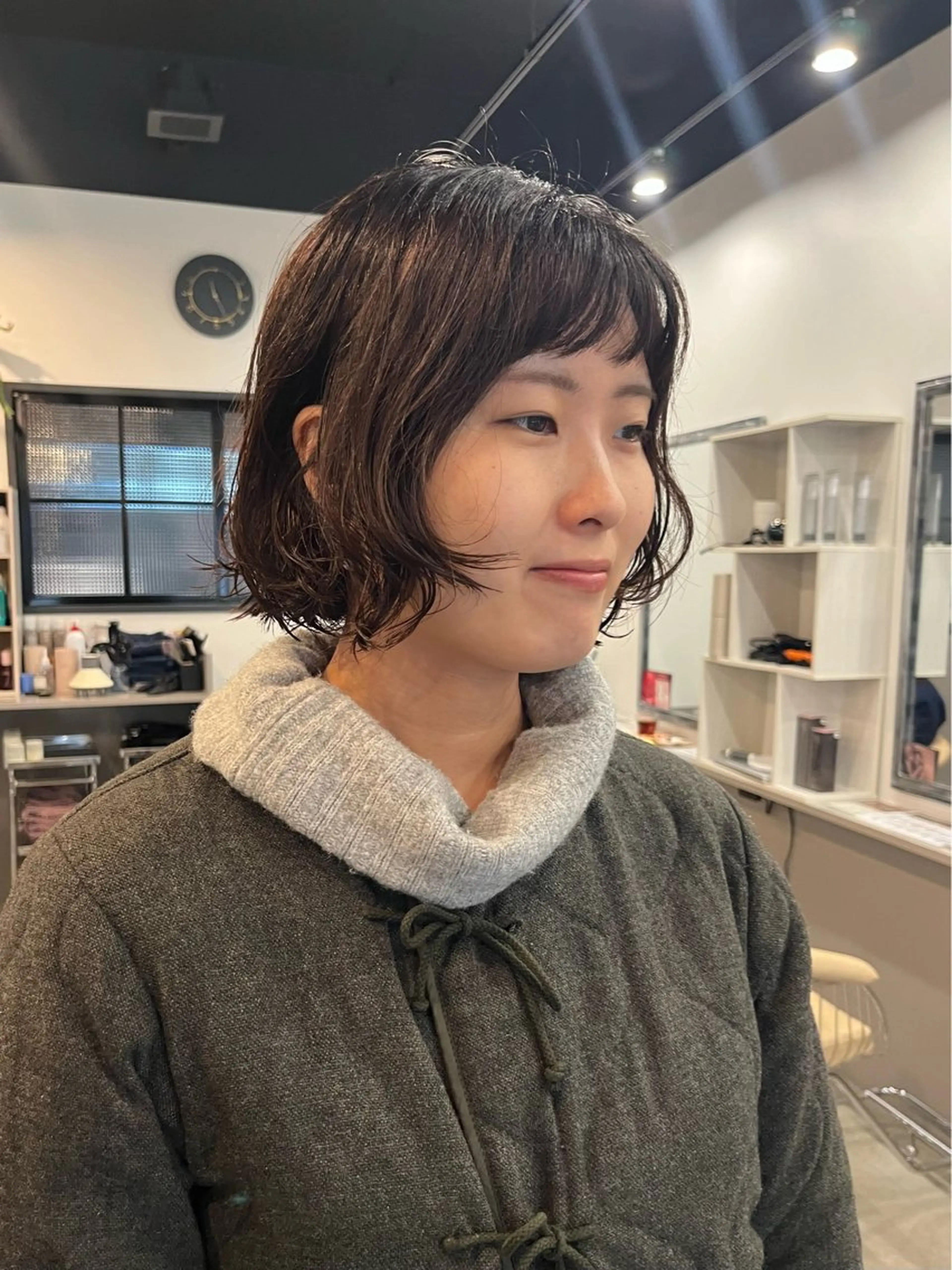 ミディアム カラー パーマ ミディアムパーマ ボブ くせ毛 顔周りカット レイヤーカット カット パーマ dogstar小林諒 パーマ/レイヤーのヘアスタイル