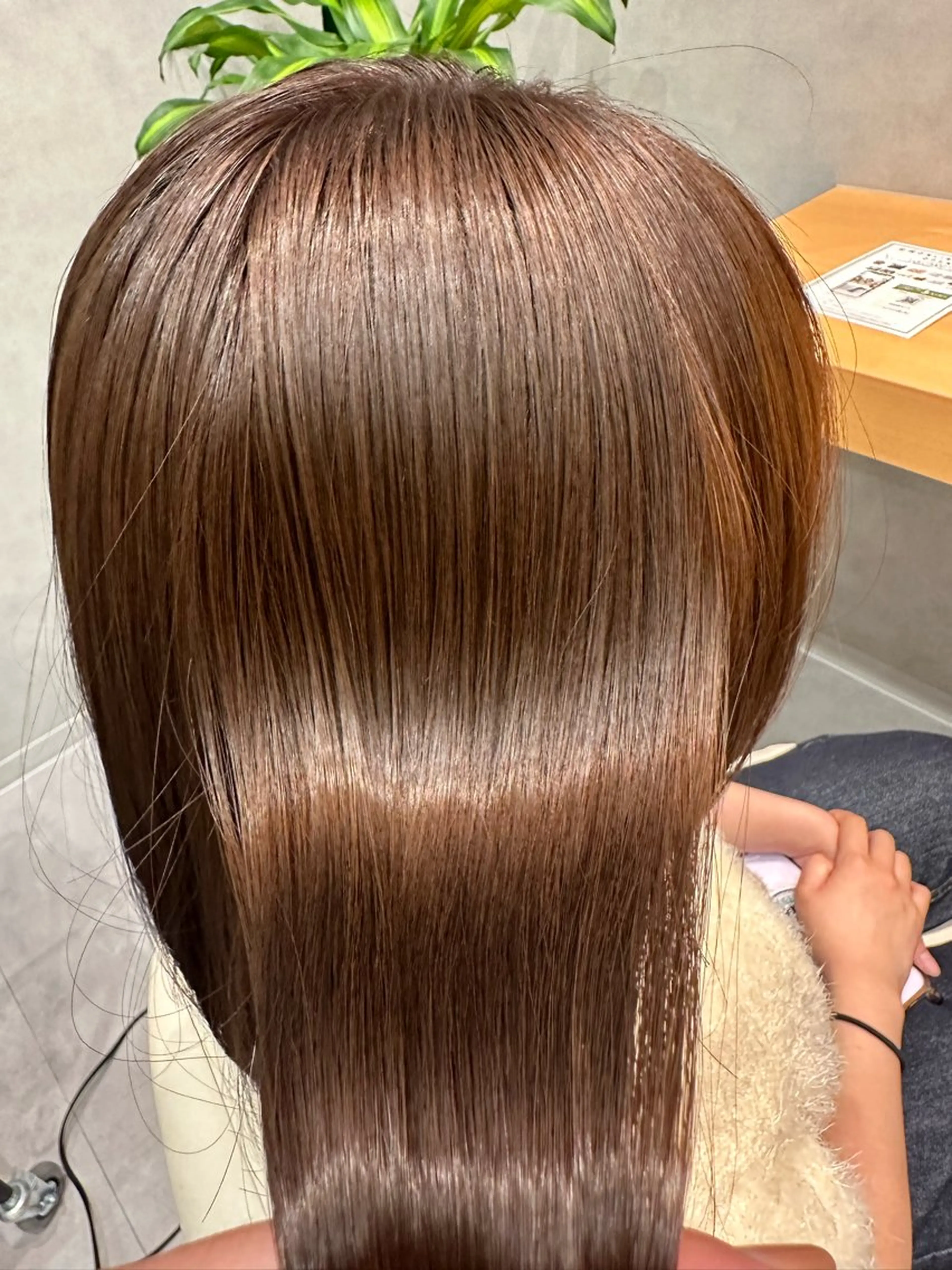 ミディアム 森 沙織のヘアスタイル