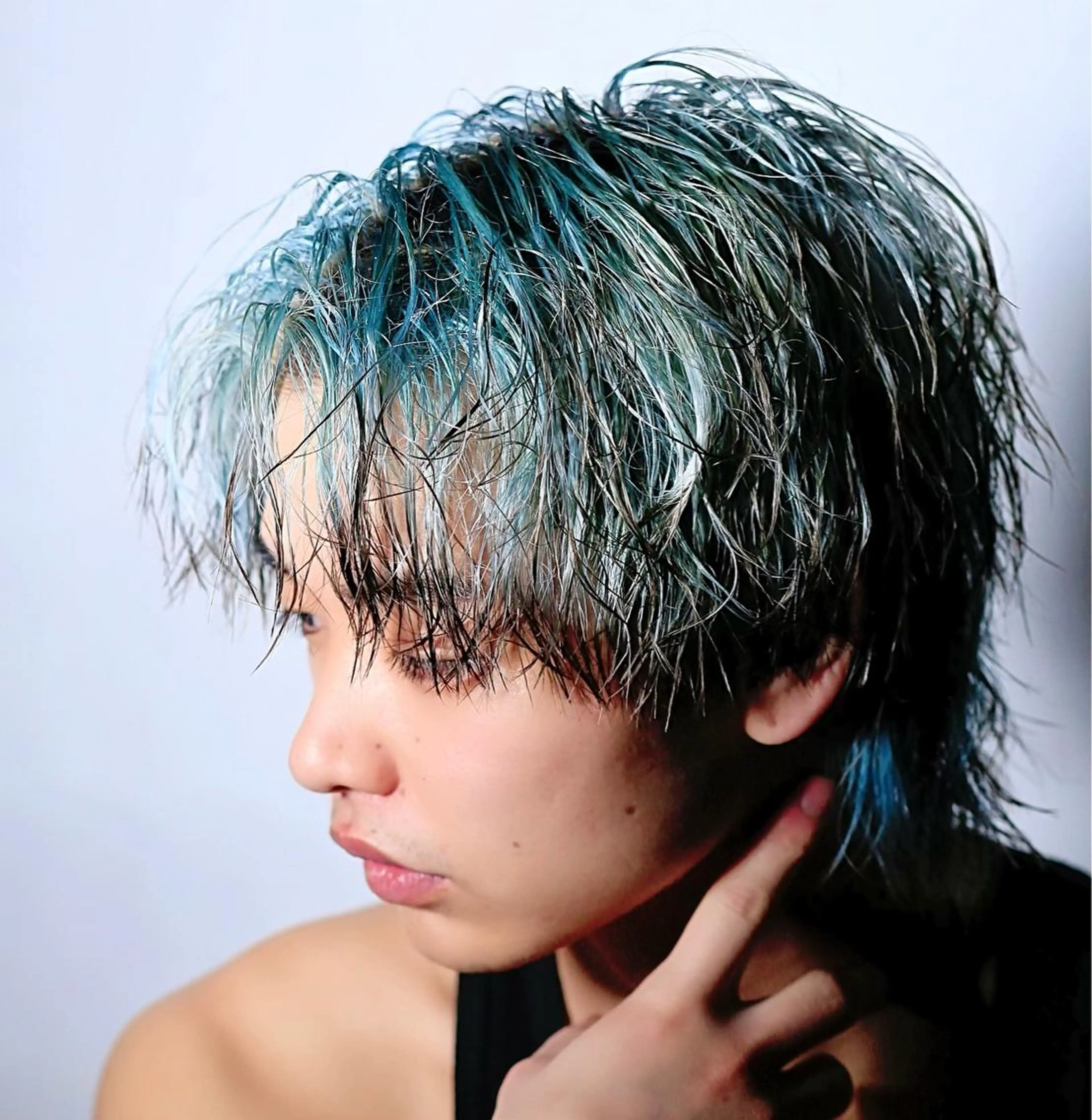 【激安クーポン❗️】骨格似合わせメンズカット+ブリーチセクションカラー❗️【特殊カラー】の写真