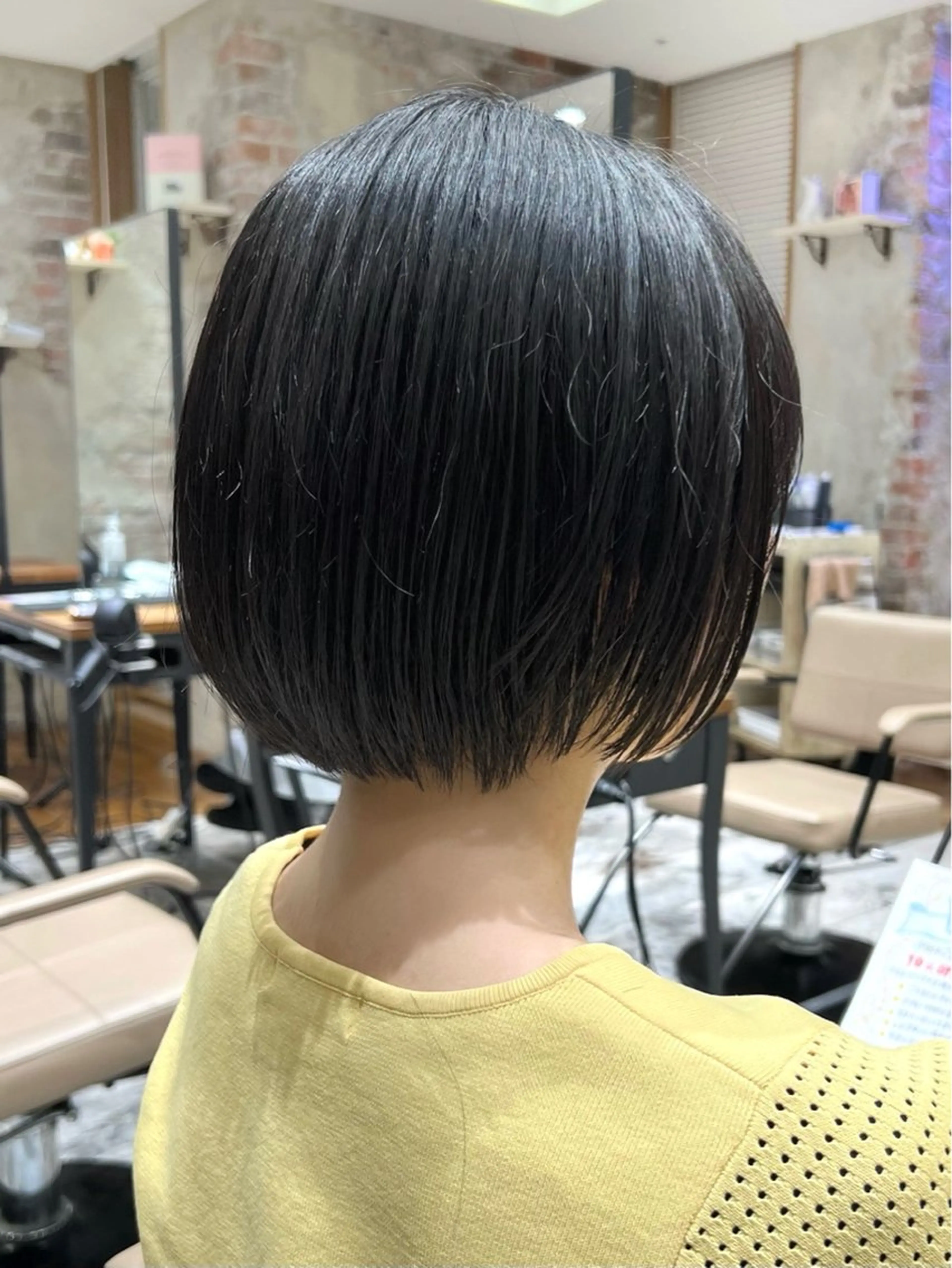 ショート カラー 💍新宿ショート 💍岩田莉奈のヘアスタイル