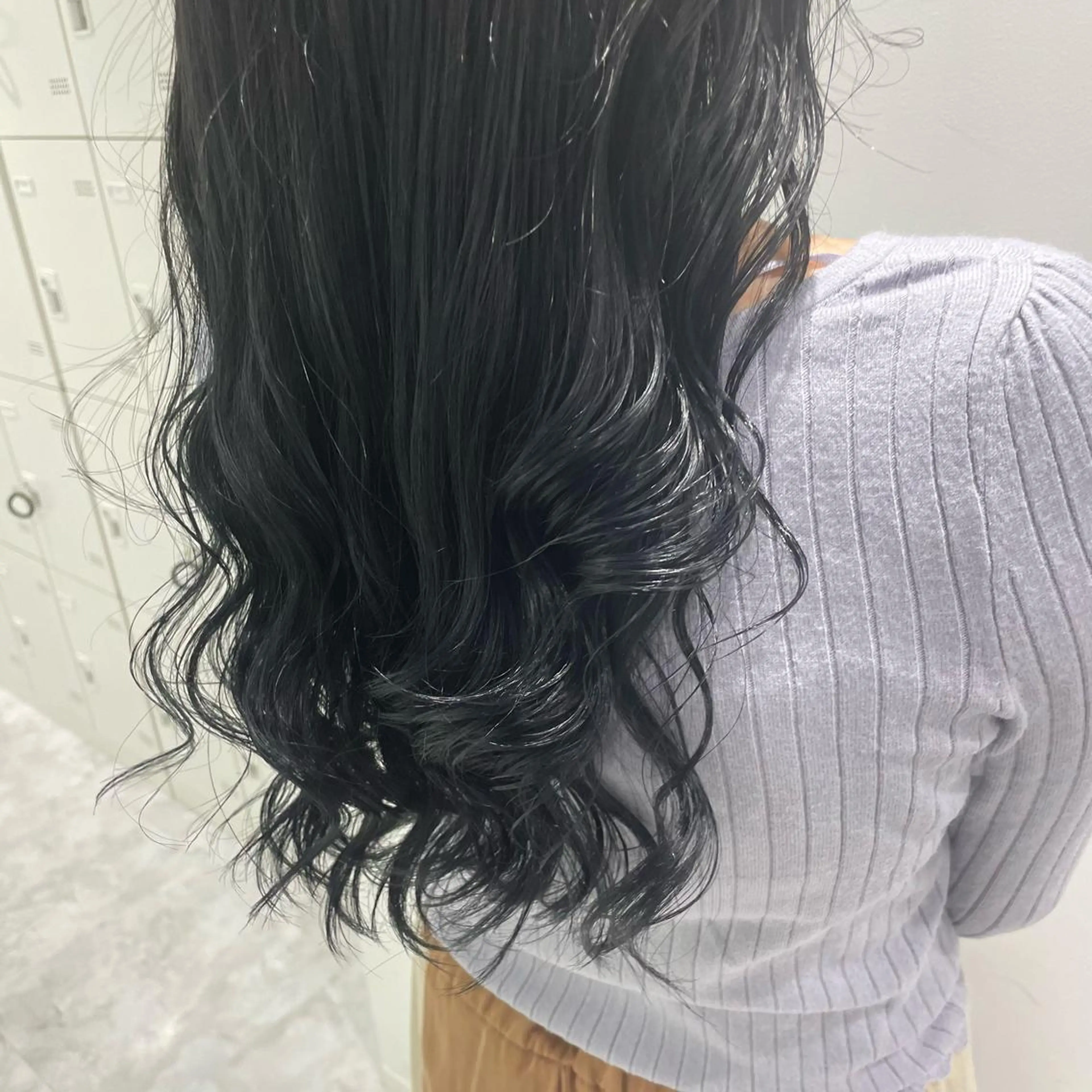 セミロング カラー パーマ ヘアアレンジ ネイル マツエク・マツパ 韓国風ベージュ🤎 赤みなし🌿横浜🤎のヘアスタイル