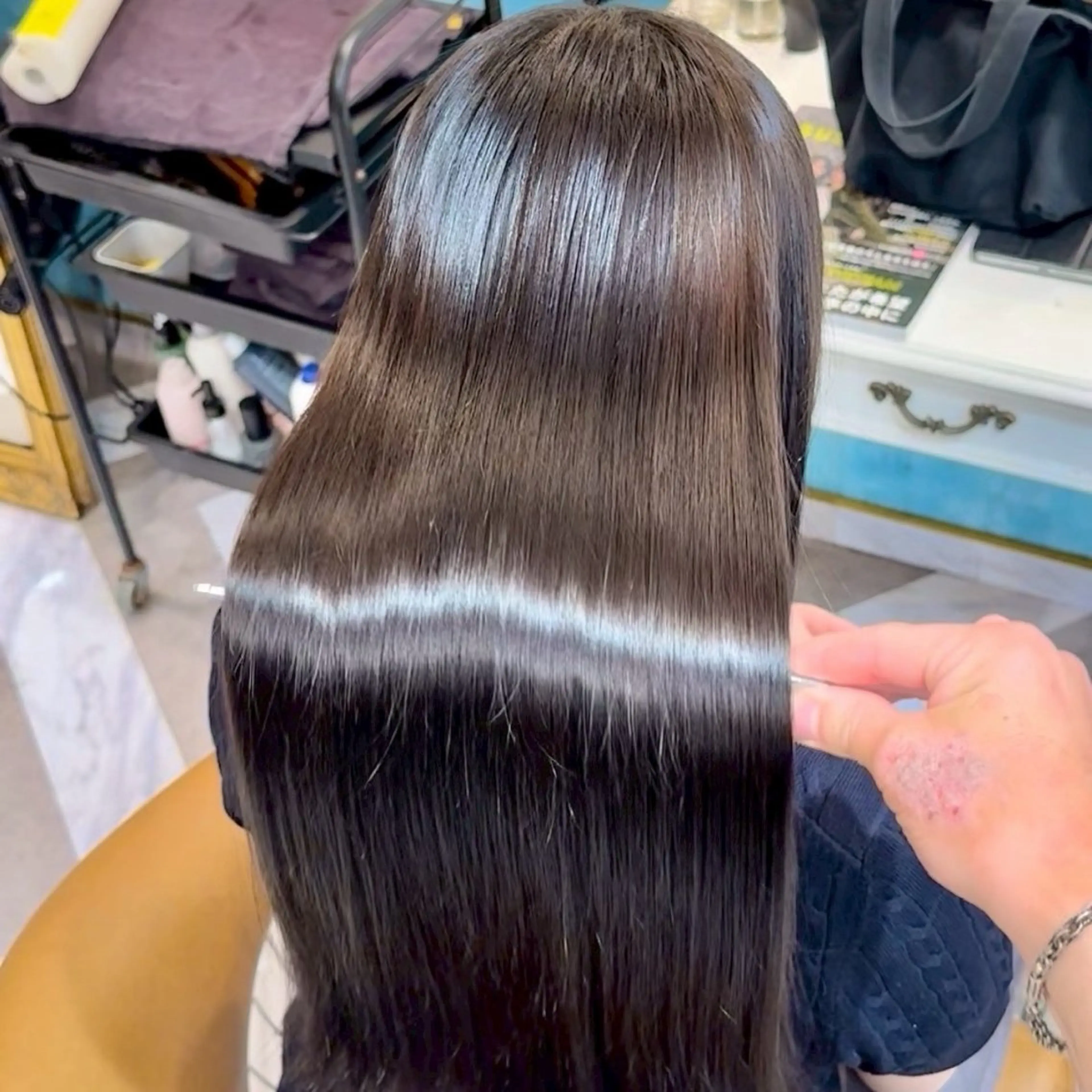 ロング 縮毛矯正 佐藤 優成のヘアスタイル