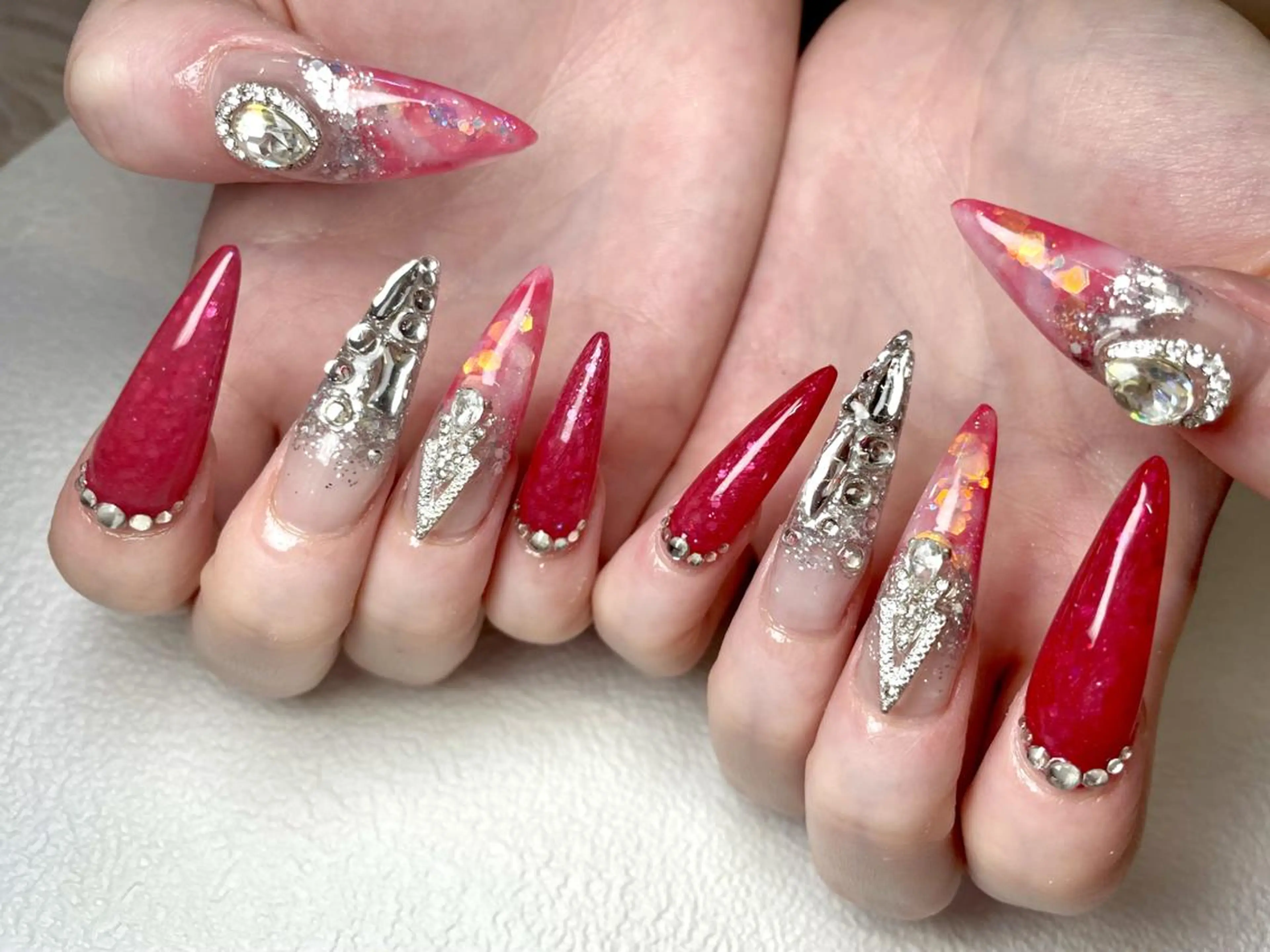 ネイル elu hのネイルデザイン