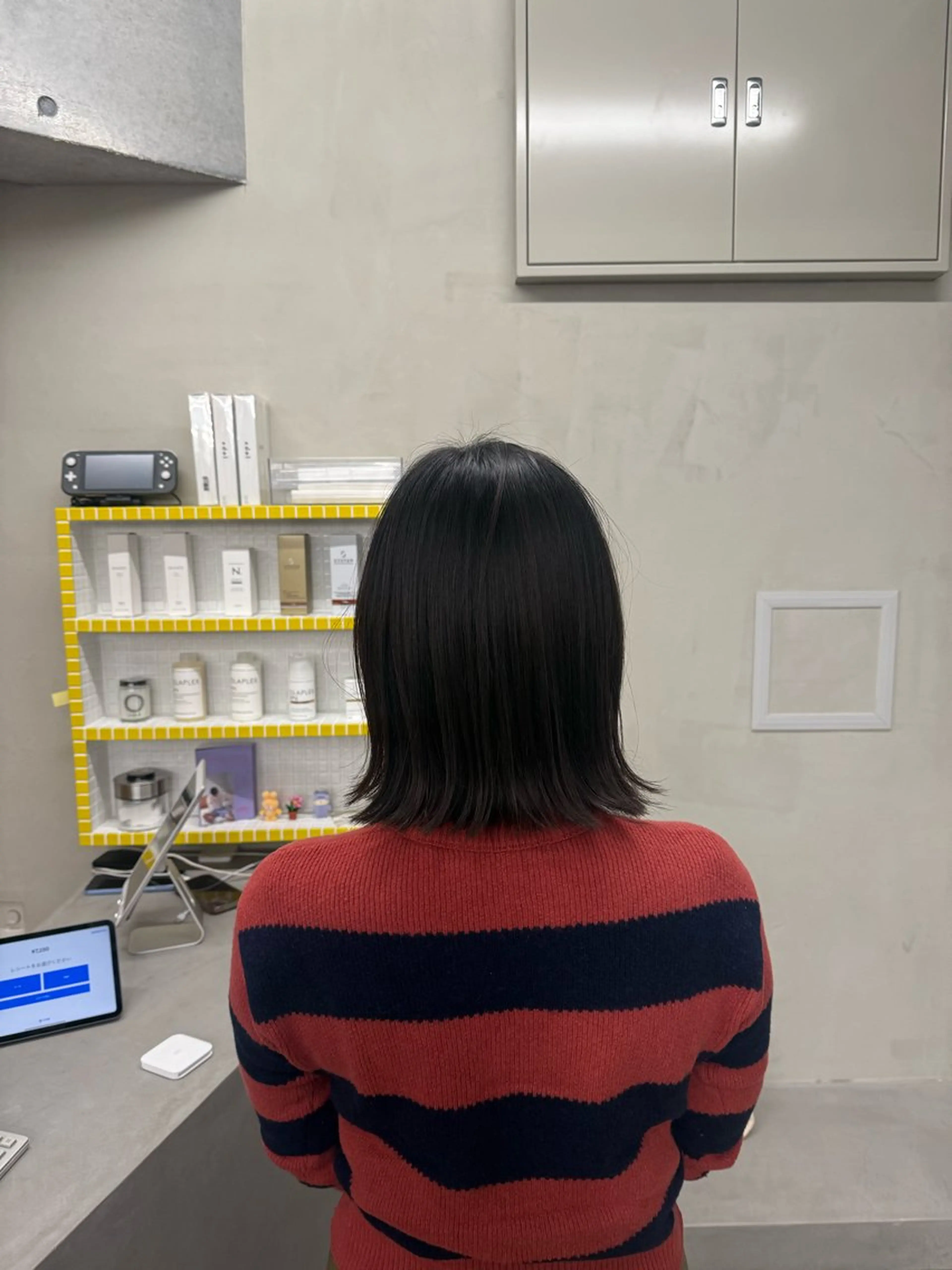 ミディアム ミディアムレイヤー アッシュ ボブ 顔周りカット レイヤーカット カット 誰より丁寧なカット/ 小林輝/レイヤーのヘアスタイル