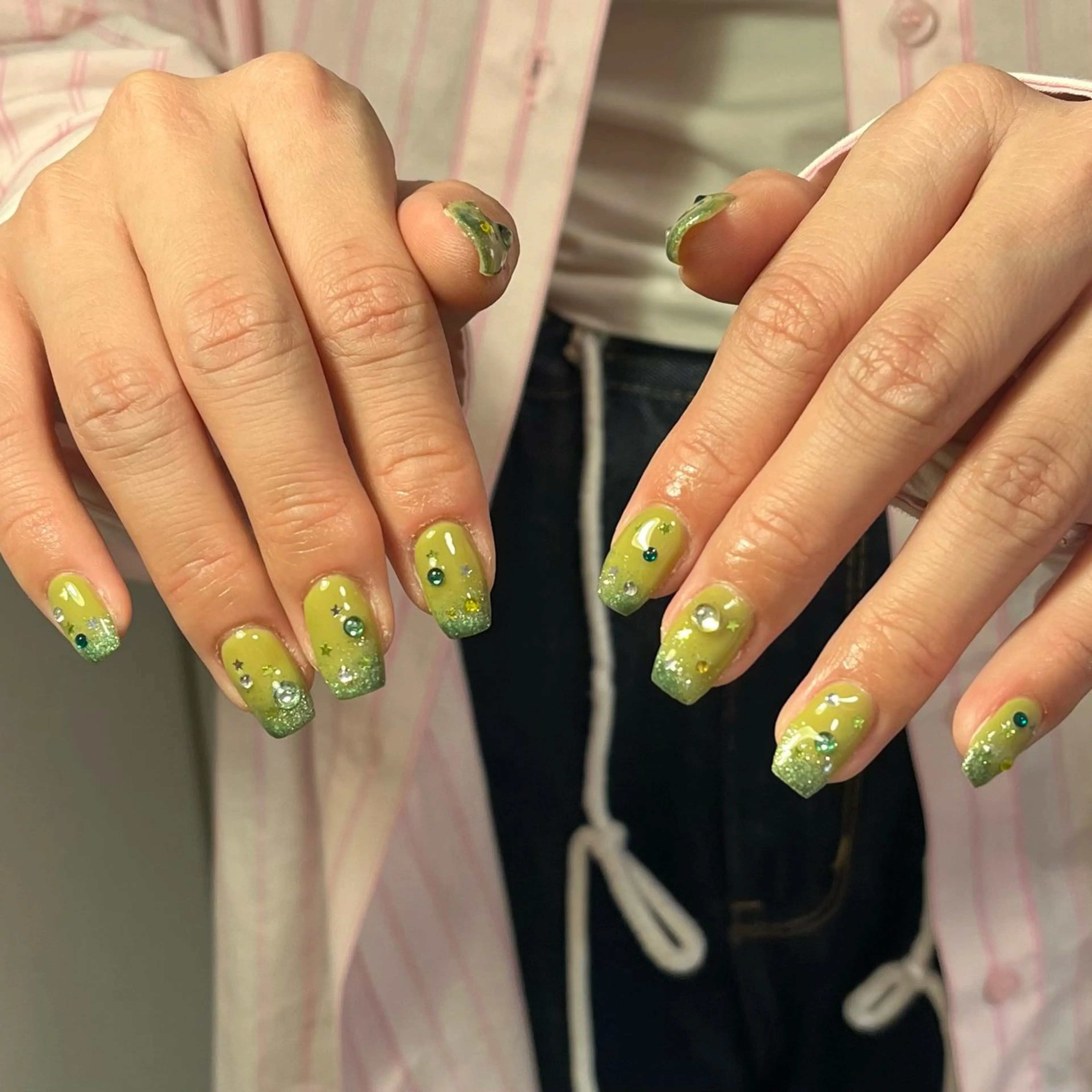 ネイル ハンドネイル フットネイル neroria nailのネイルデザイン