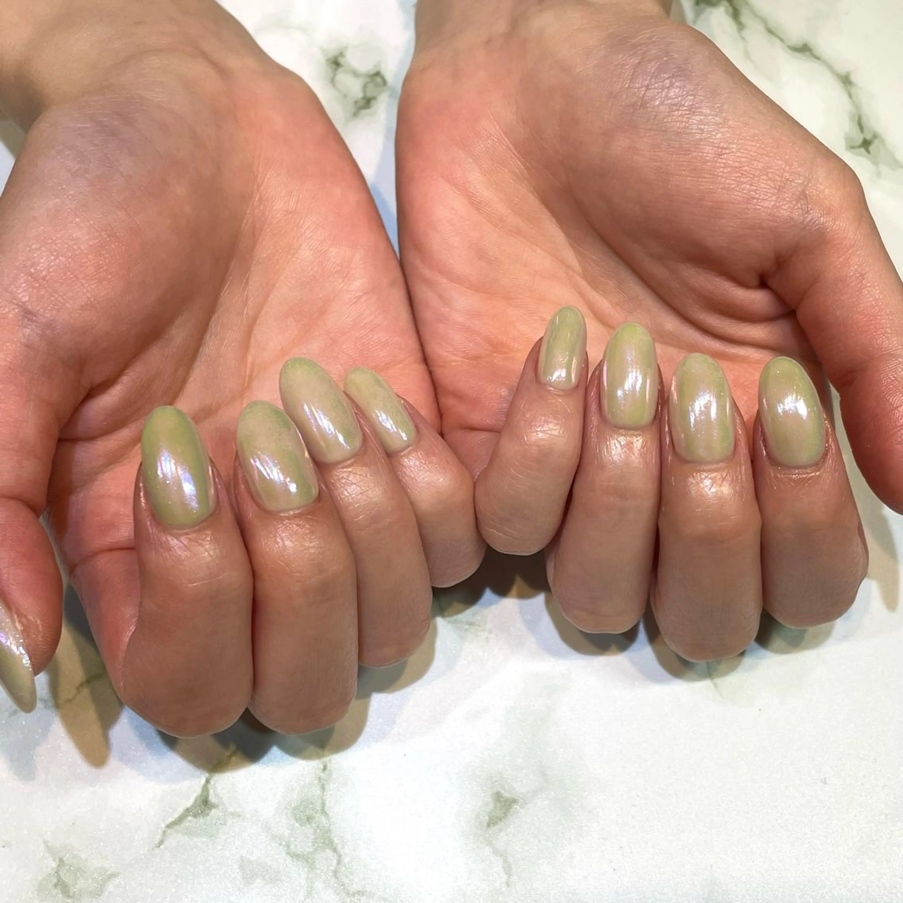 ネイル ミラーネイル ワンカラーネイル ハンドネイル 糀屋 彩奈のネイルデザイン