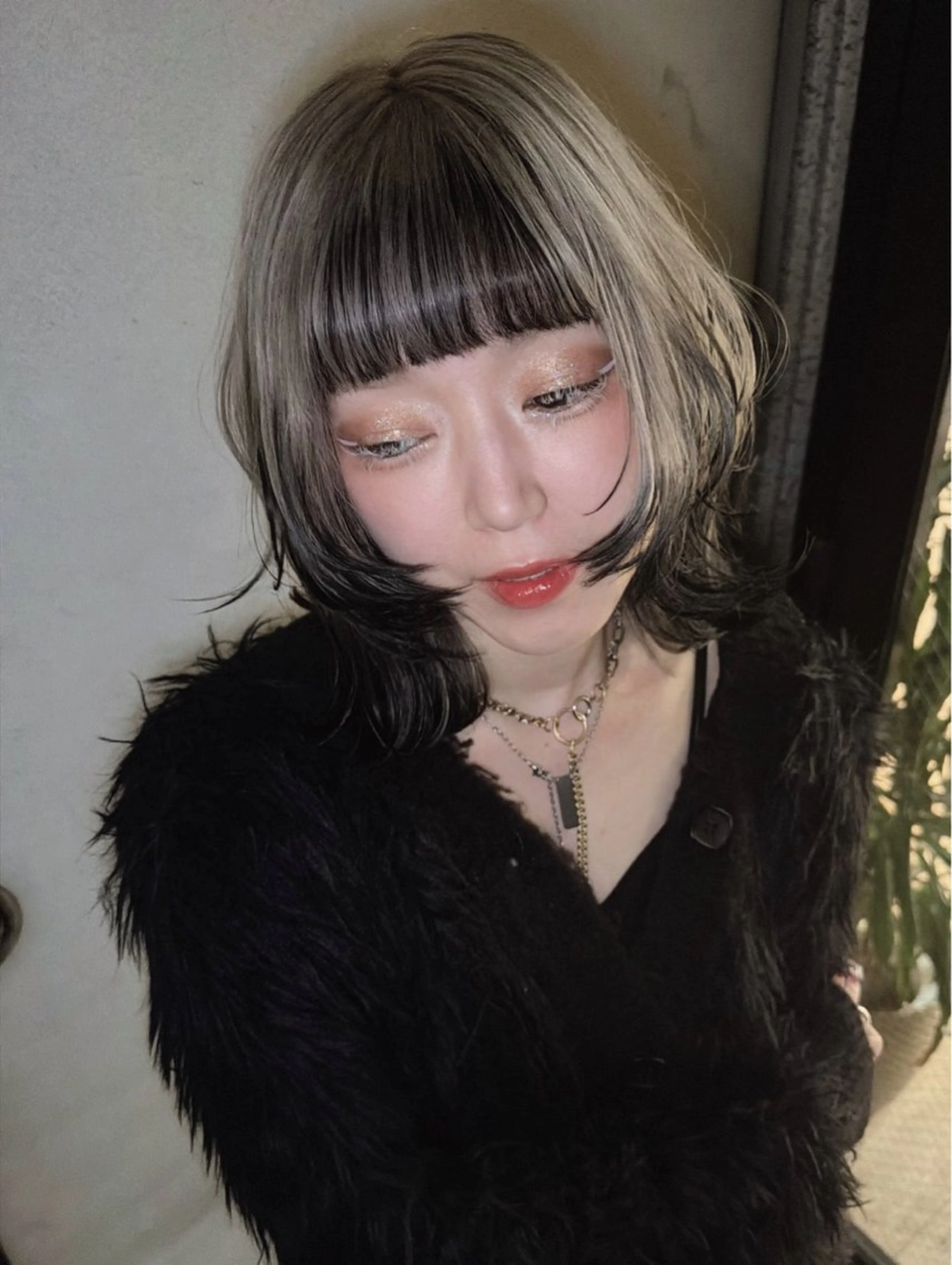 ミディアム カラー パーマ ヘアアレンジ 切りっぱなしボブ ボブレイヤー ブリーチ ケアブリーチ デザインカラー 【.ico】心斎橋/ ウルフ/飛田ゆうきのヘアスタイル