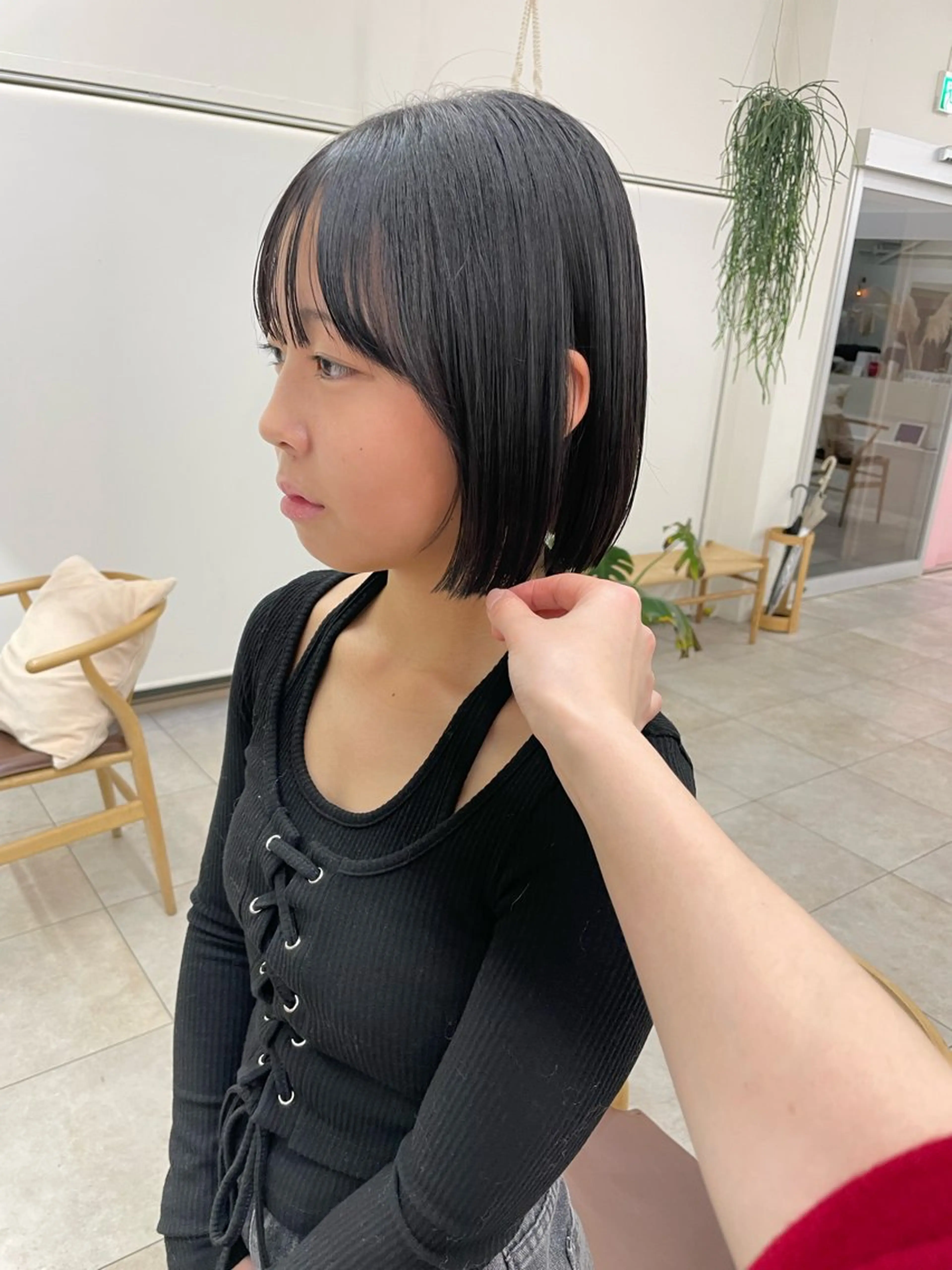 ショート カラー 相澤 陽菜のヘアスタイル