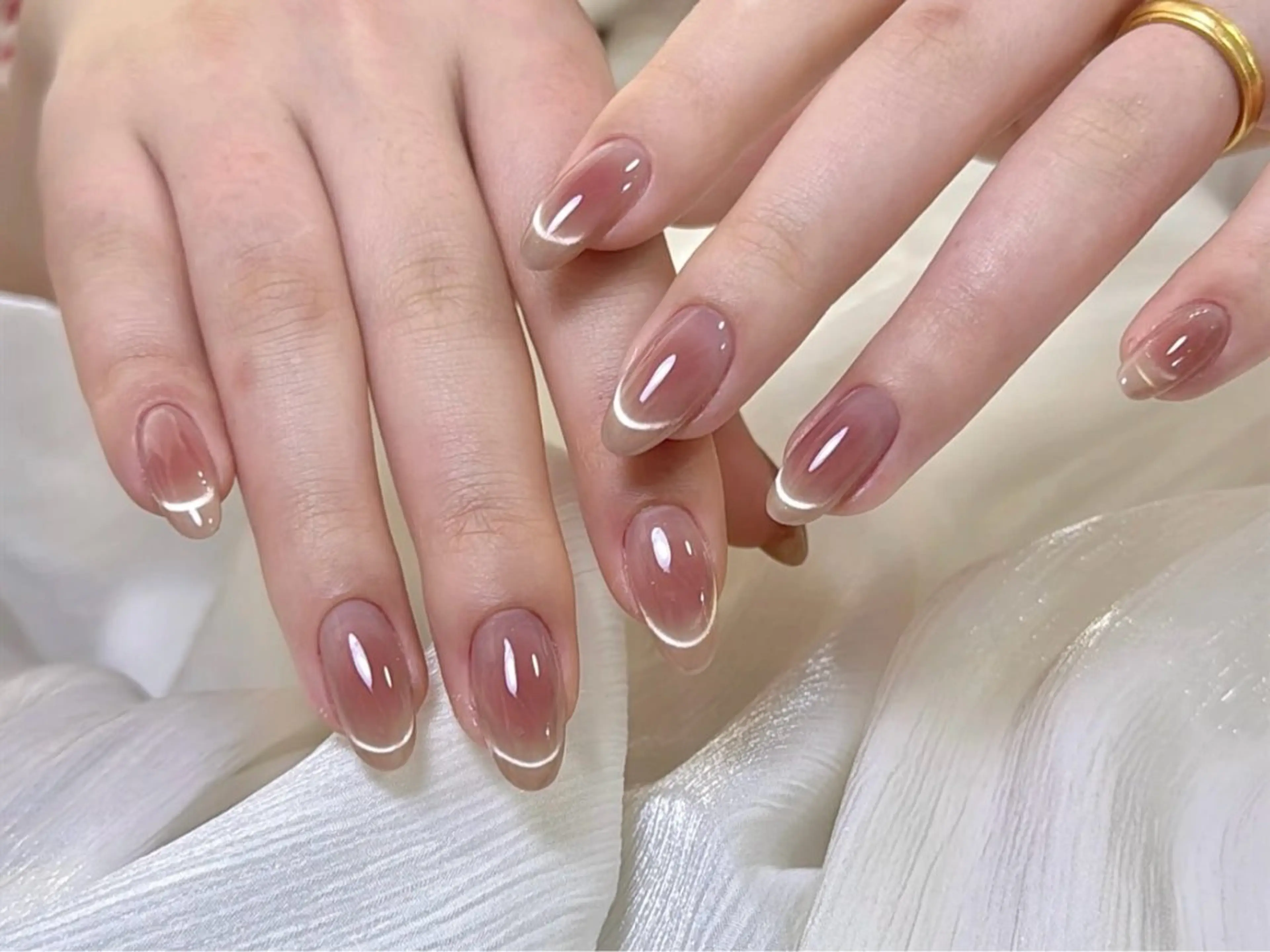 ネイル オーロラネイル 長さ出し フレンチネイル ジェルネイル ガラスフレンチ ハンドネイル Rela・S NAILのネイルデザイン