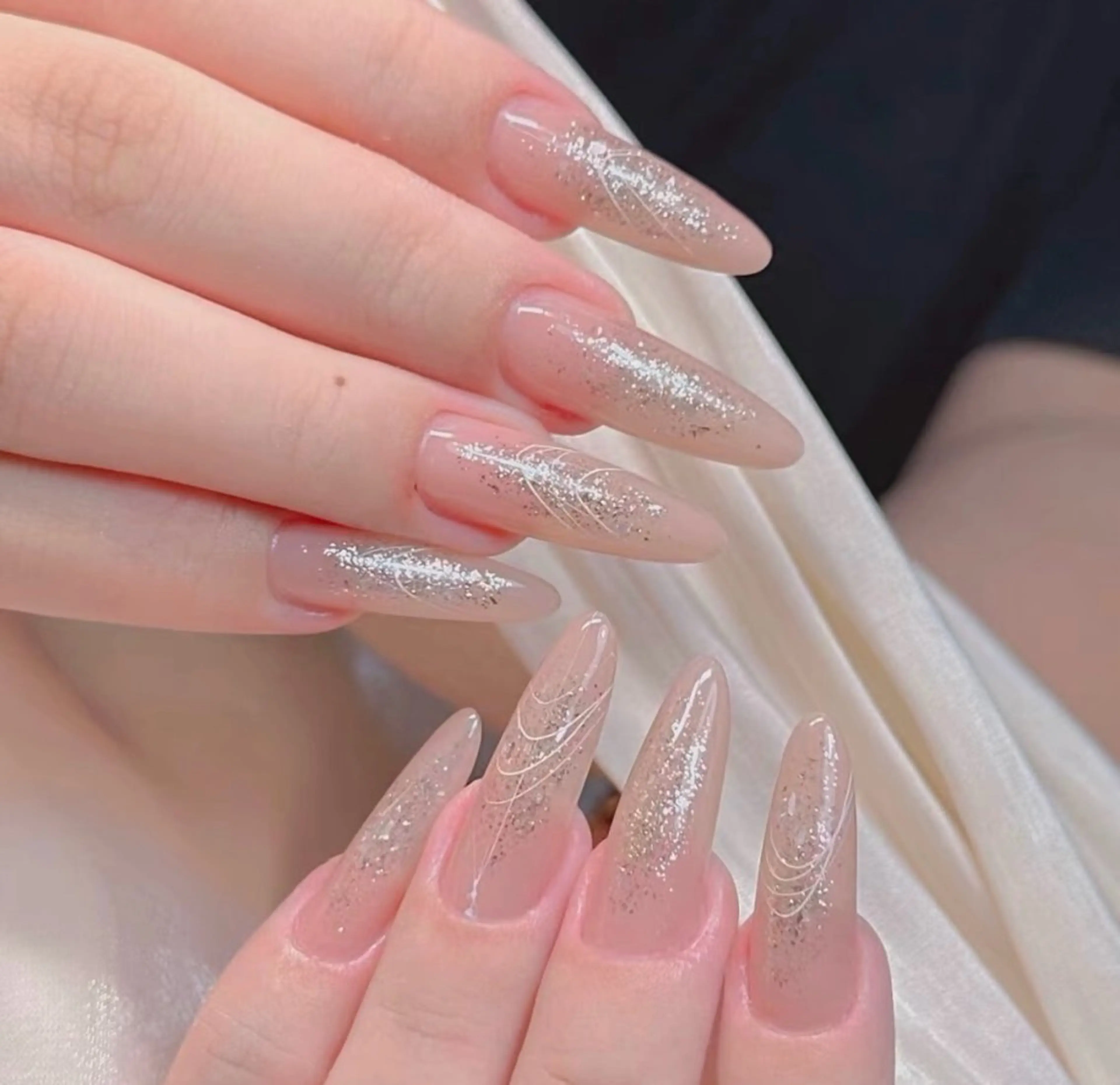 ネイル チークネイル 長さ出し フラワーネイル フレンチネイル ガーリー SunNail池袋駅 ワンホンネイルのネイルデザイン