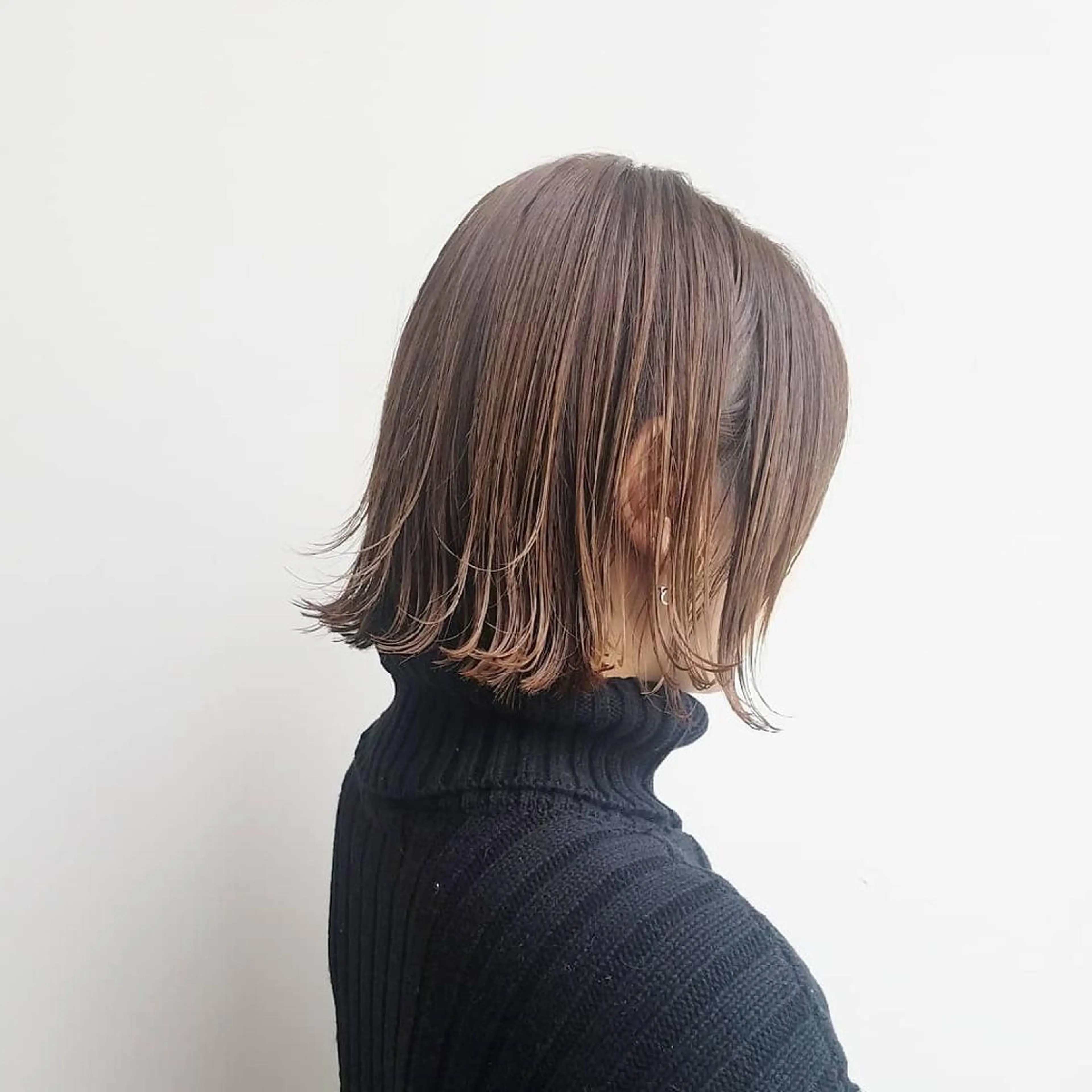 ショート カラー パーマ ヘアアレンジ ネイル マツエク・マツパ ボブ 外ハネヘア iplus まつげ、眉毛、耳つぼのマツエク・マツパデザイン