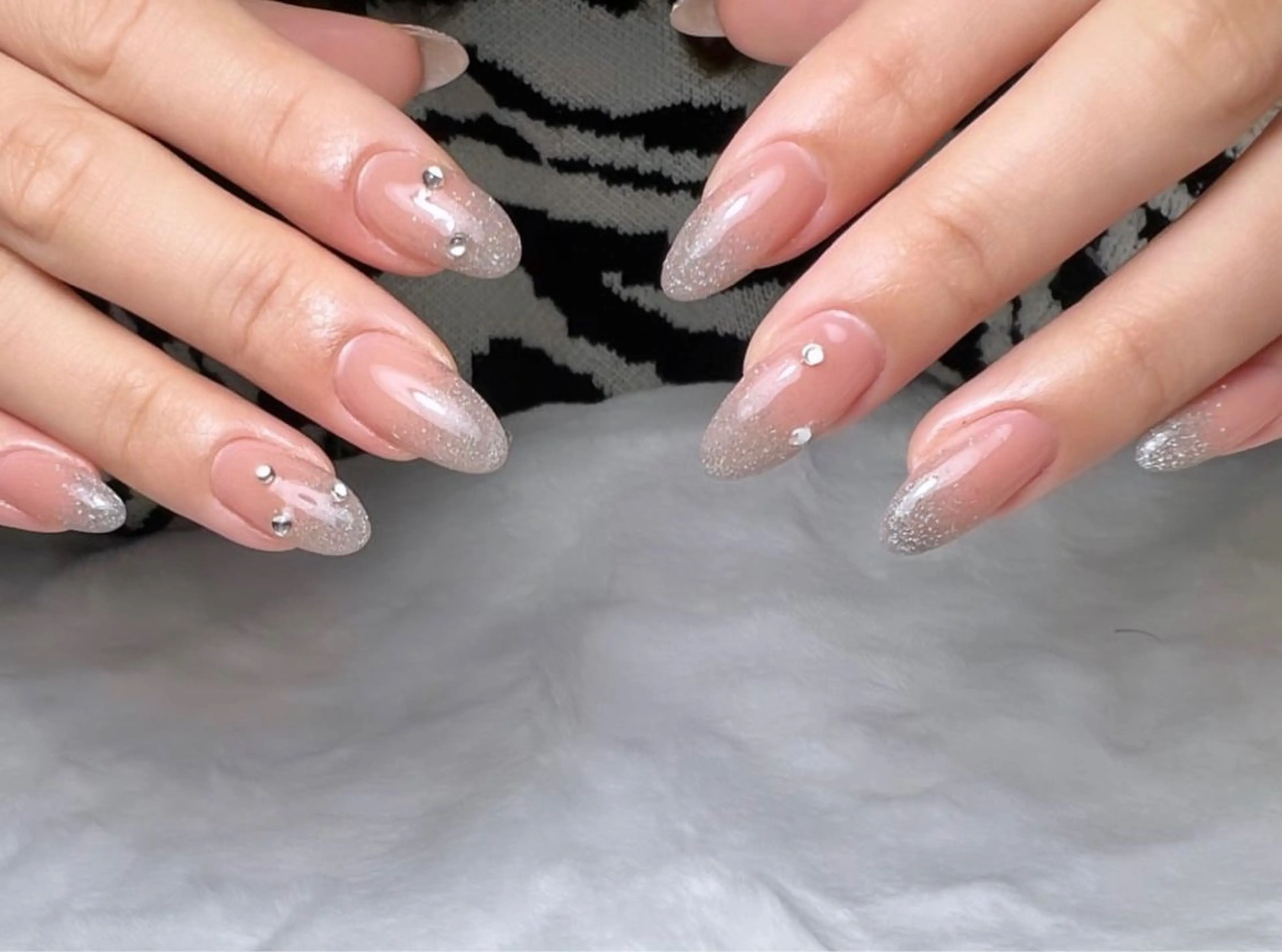 ⭐︎ラメグラデーション⭐︎オフ込みの写真