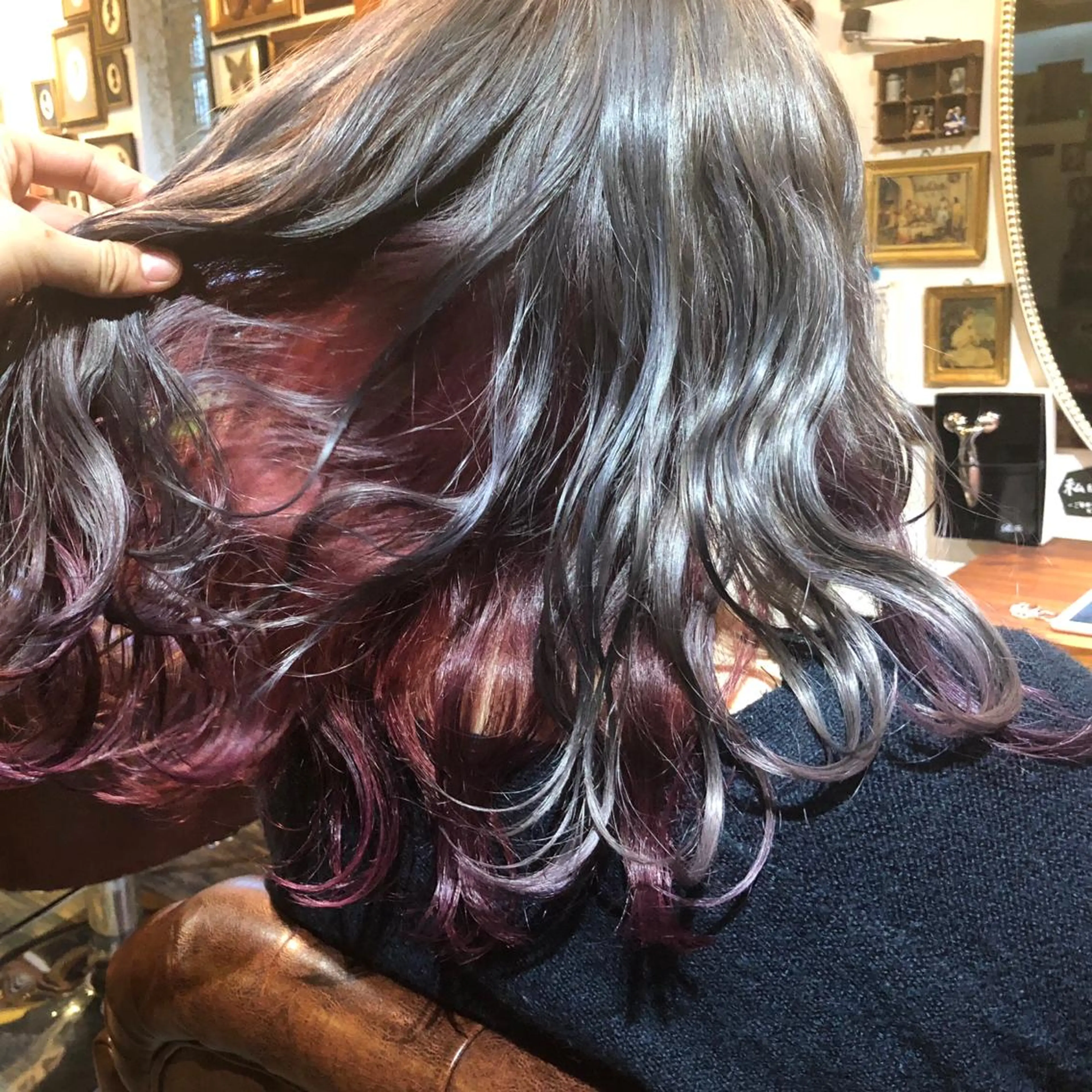 セミロング カラー ブリーチ インナーカラー ピンクカラー カット ヘアカラー トリートメント ヘッドスパ BRITS 渡辺 菜々子のヘアスタイル