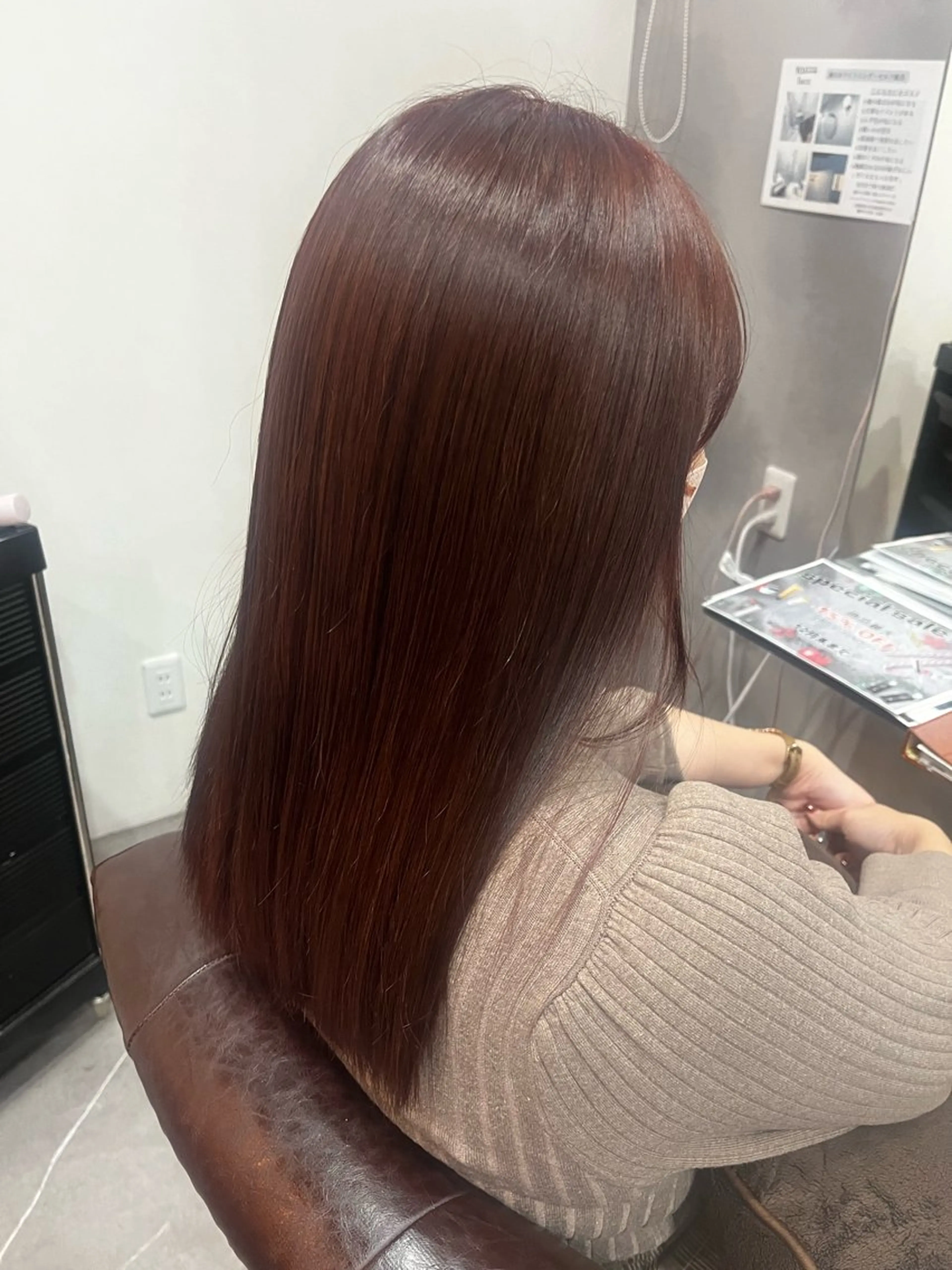 ロング ヘアカラー 水谷 春音のヘアスタイル