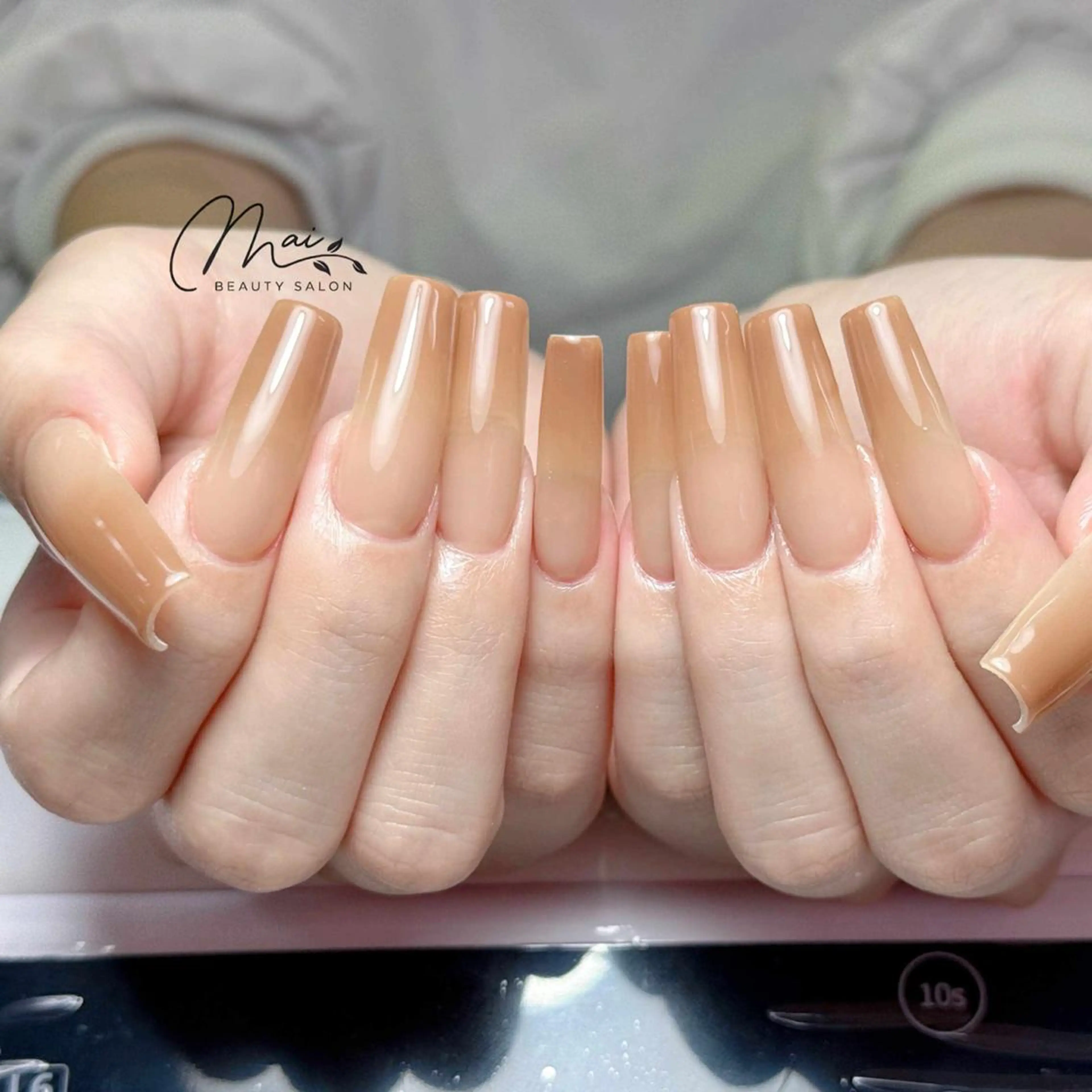 ネイル オーロラネイル 長さ出し フラッシュネイル フットネイル フレンチネイル MaiBeauty マイ マイのネイルデザイン