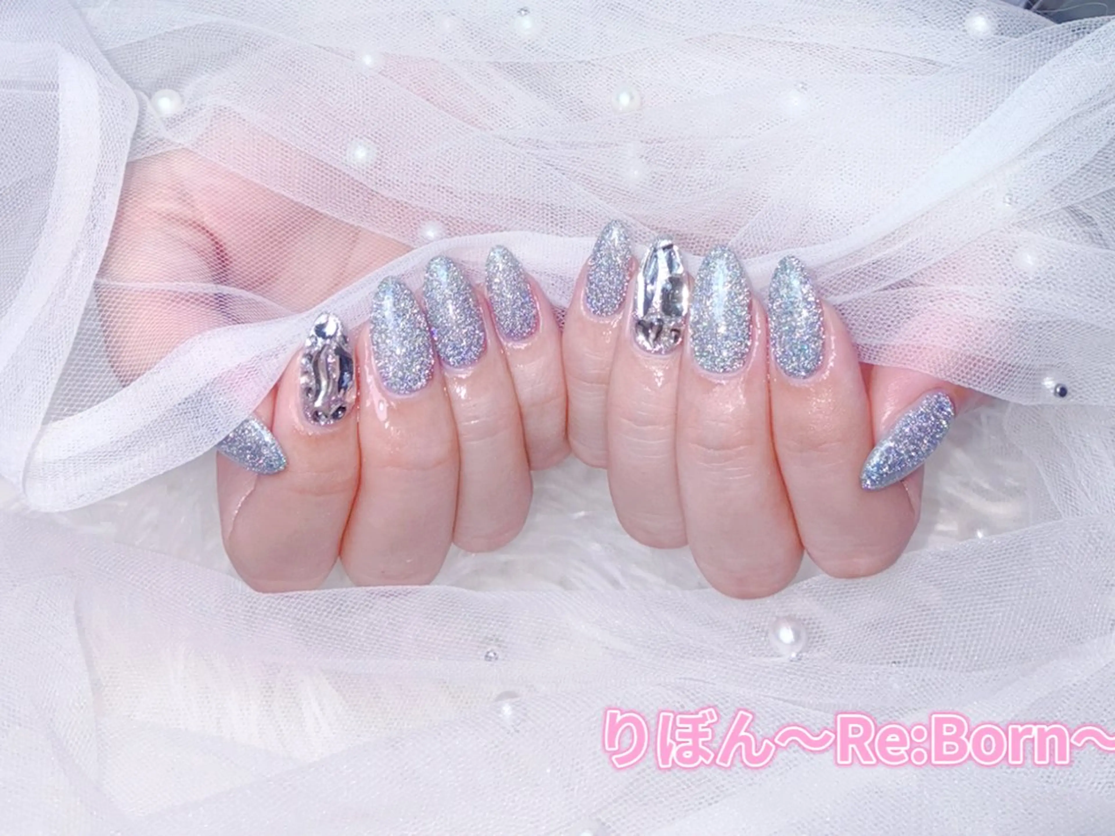 ミディアム ハンドネイル りぼん Re:Bonrのネイルデザイン