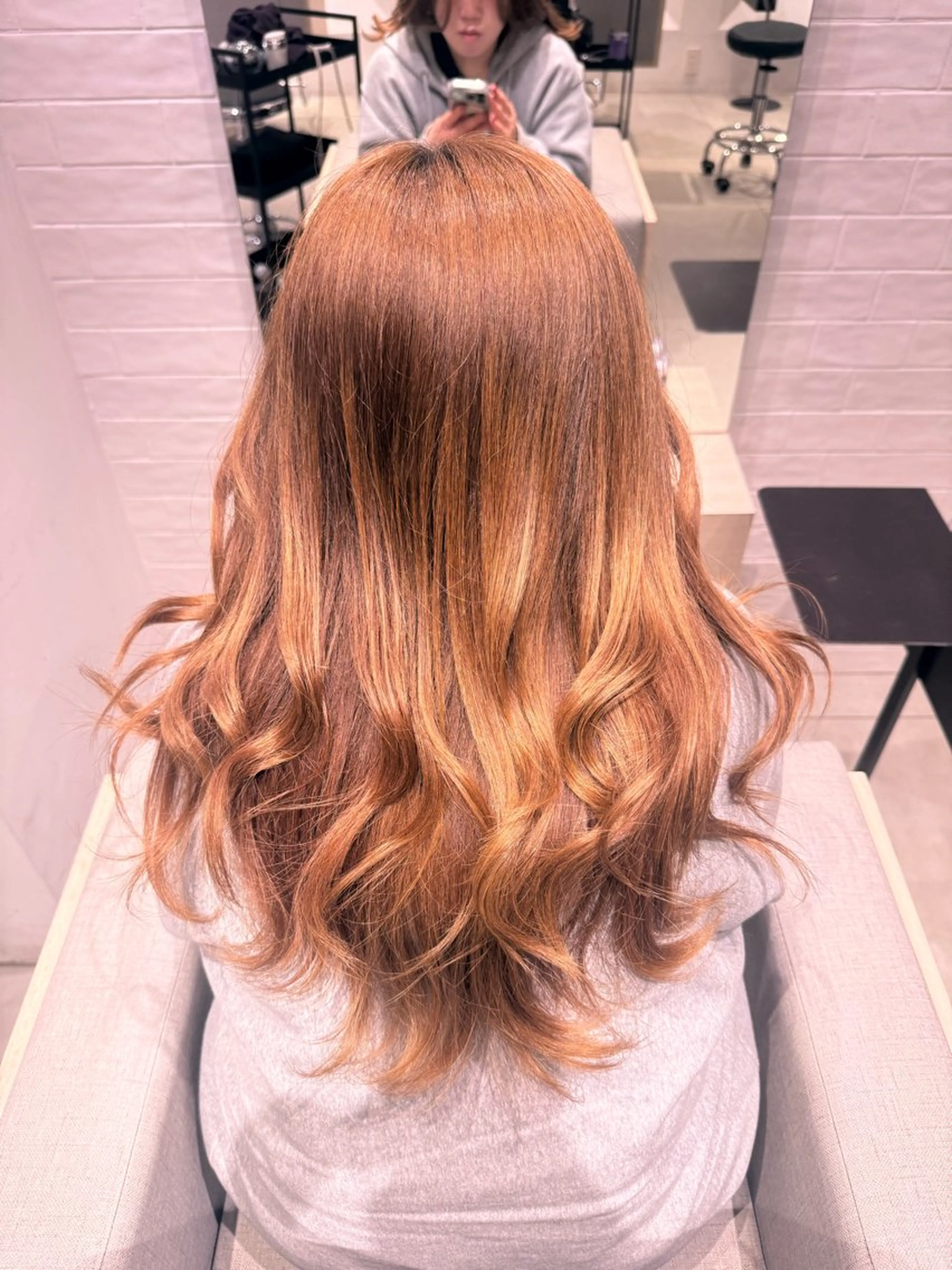 ロング stair:case 小林沙瑛のヘアスタイル