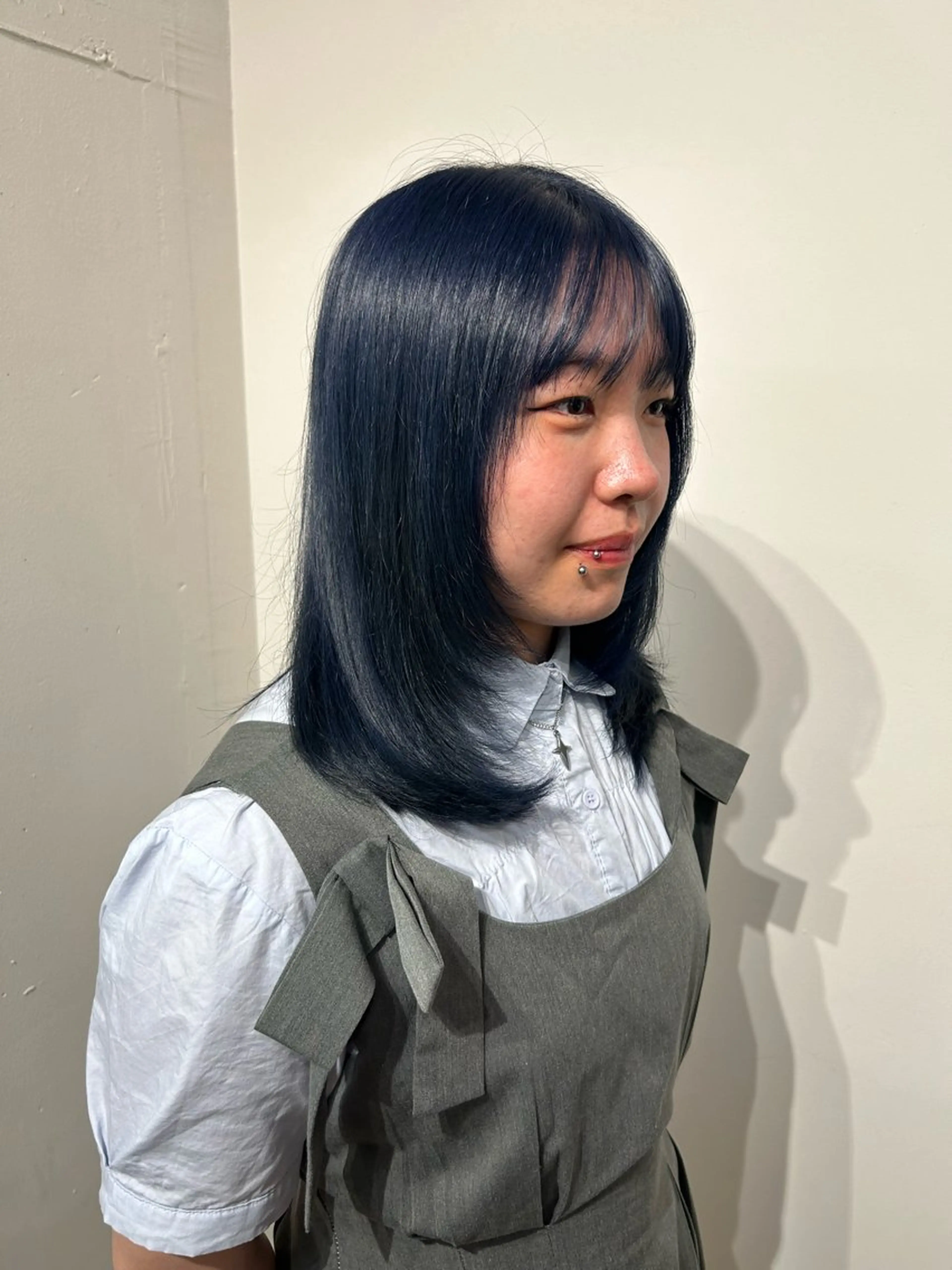 ミディアム カラー カット ヘアカラー トリートメント ベージュ/ダブルカラ ー/新潟駅/青柳萌果のヘアスタイル