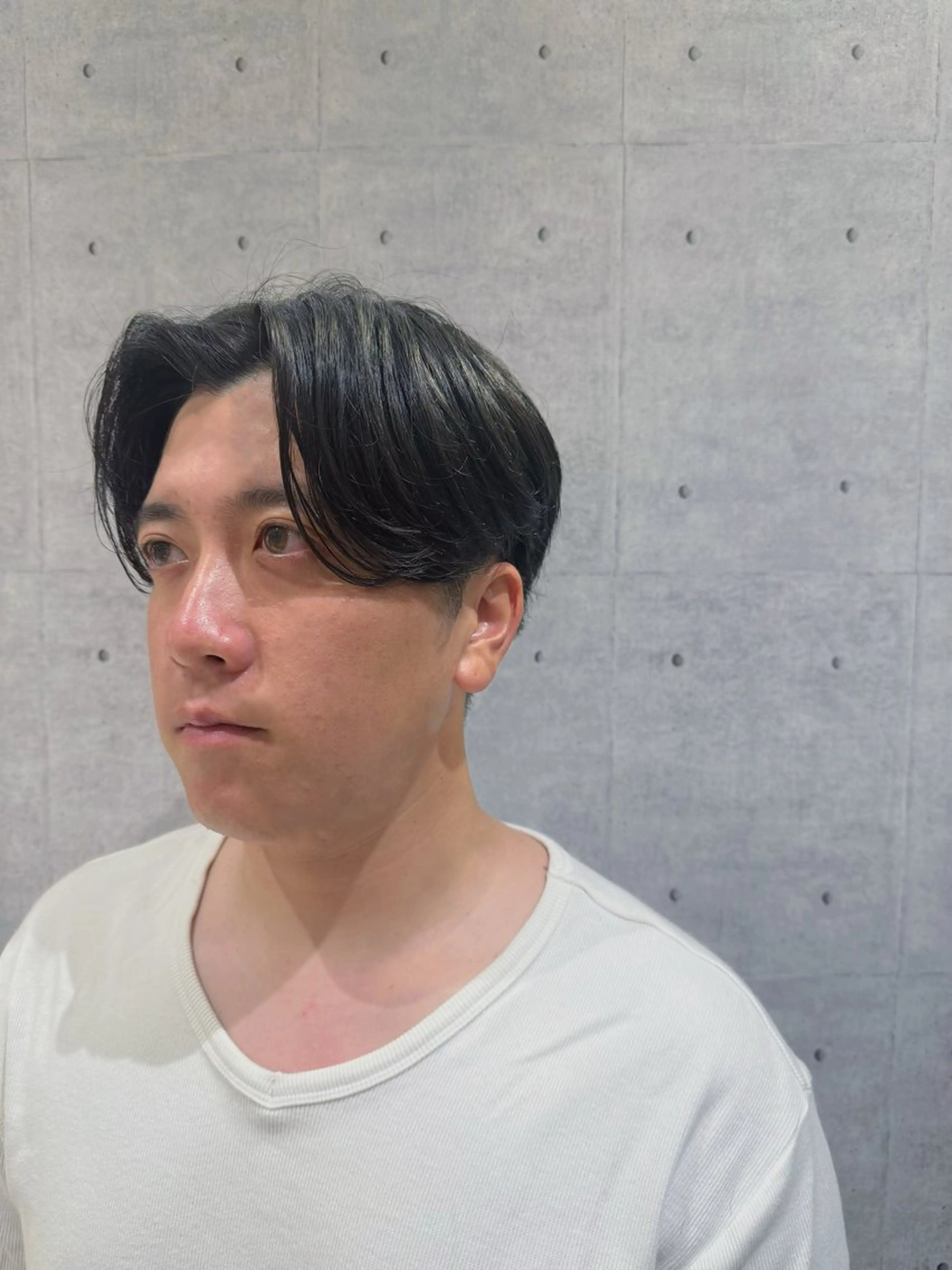 ミディアム パーマ メンズ アップバング センターパート マッシュ メンズウルフカット くせ毛 カット メンズ専門KA ITOのヘアスタイル