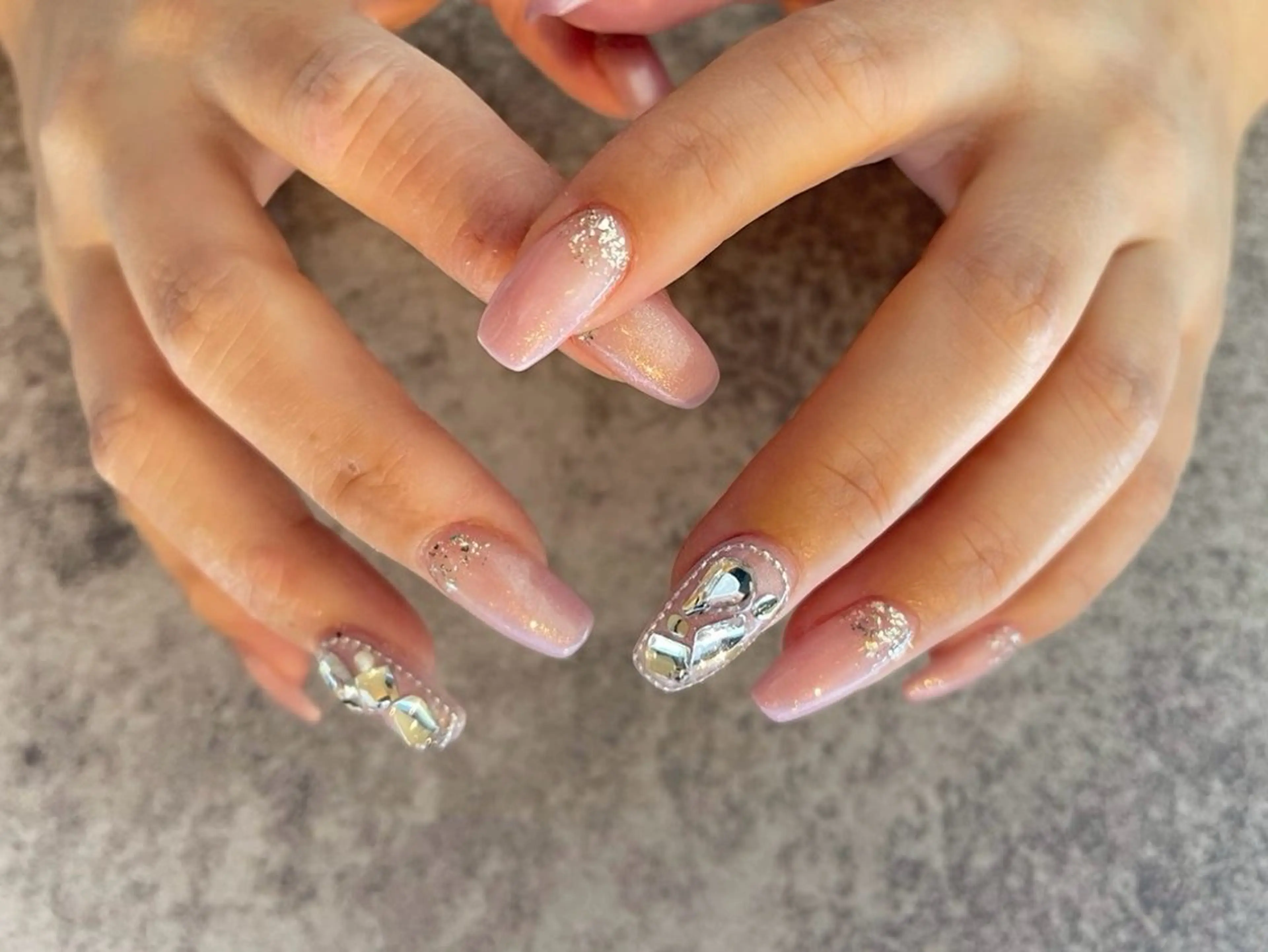 ネイル ハンドネイル Ravi【胡町】 伊藤のネイルデザイン