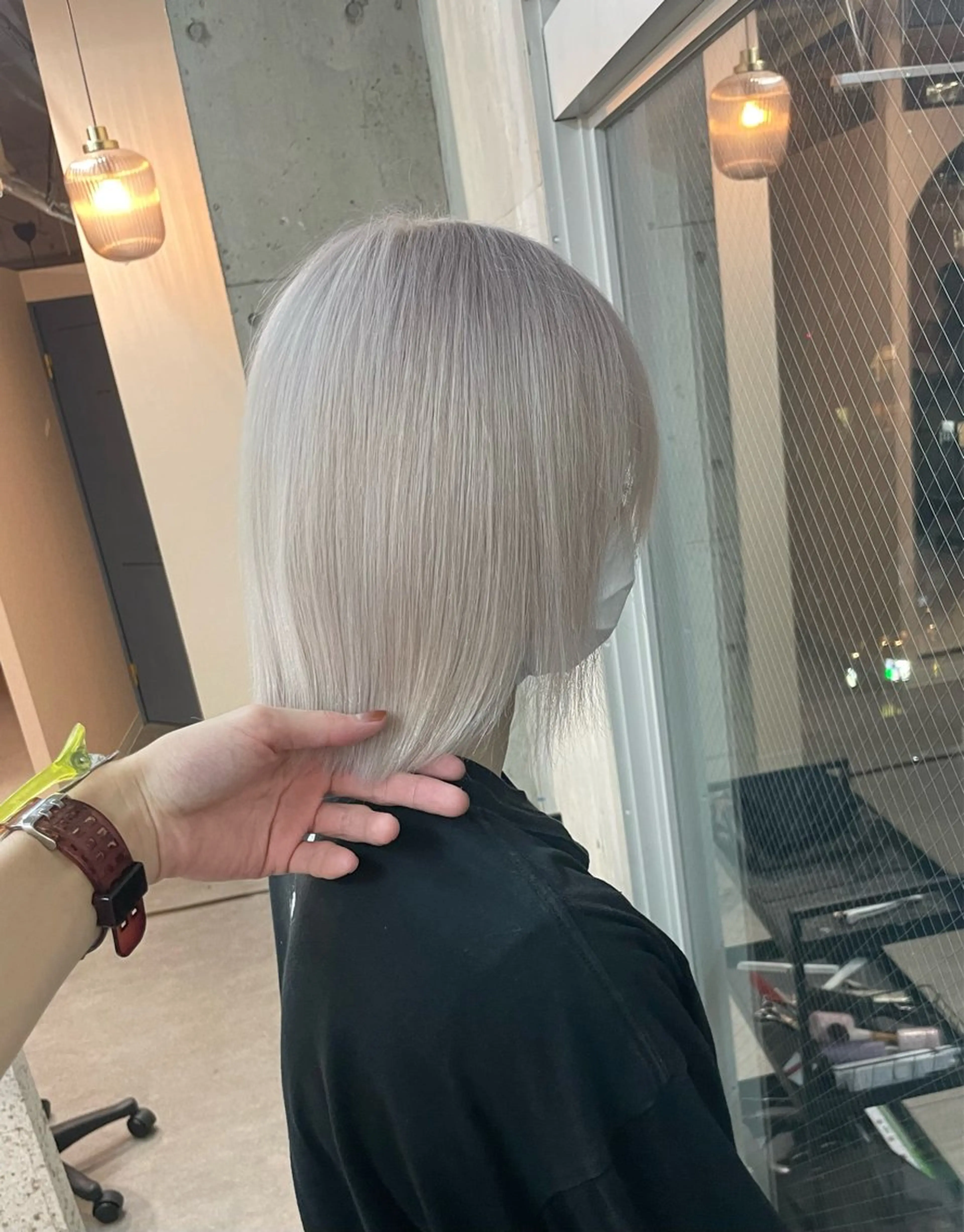 ミディアム 有人/バレイヤージュ /シャドールーツのヘアスタイル