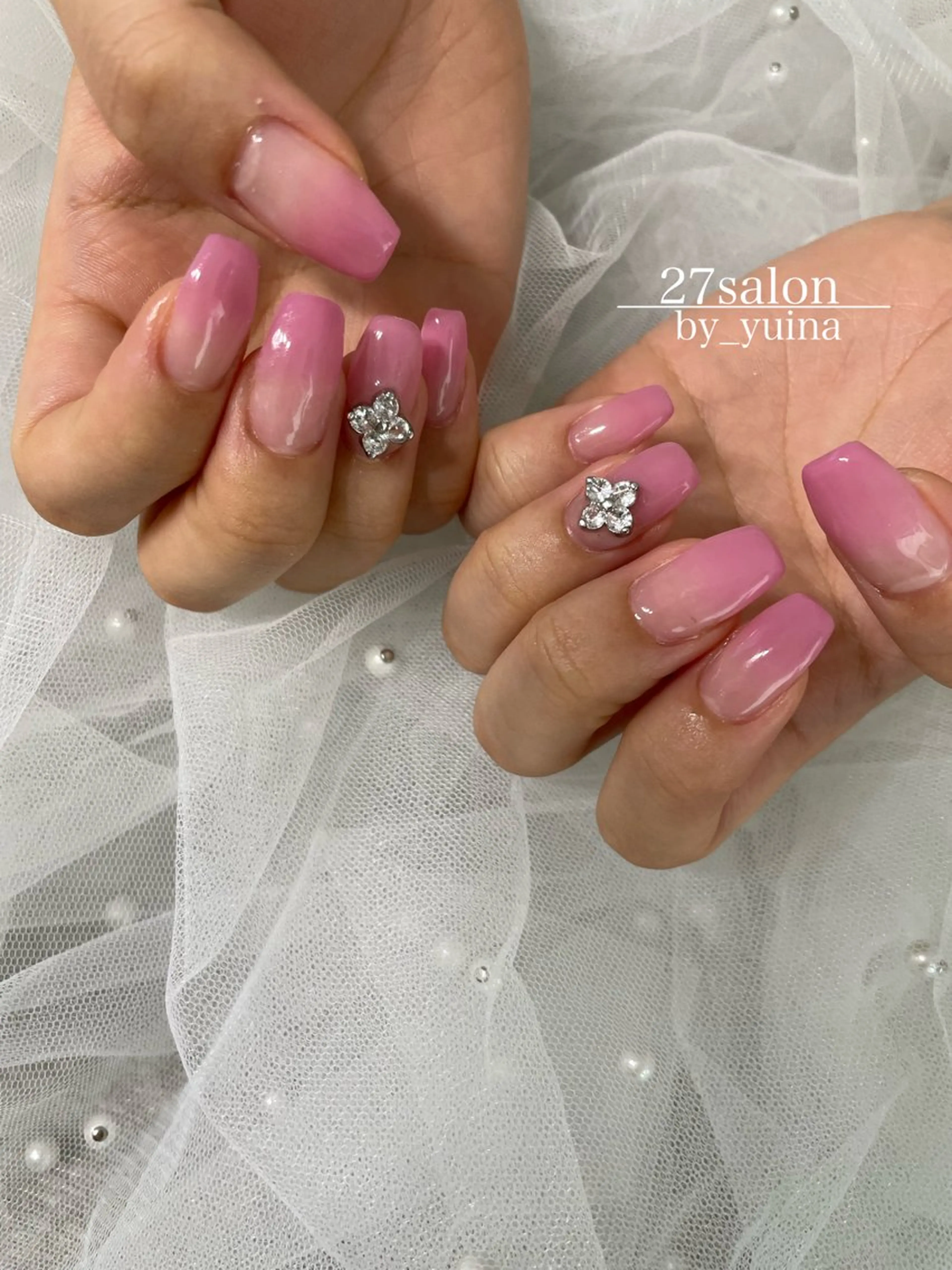 ネイル グラデーション ピンク ハンドネイル 27salon yuinaのネイルデザイン