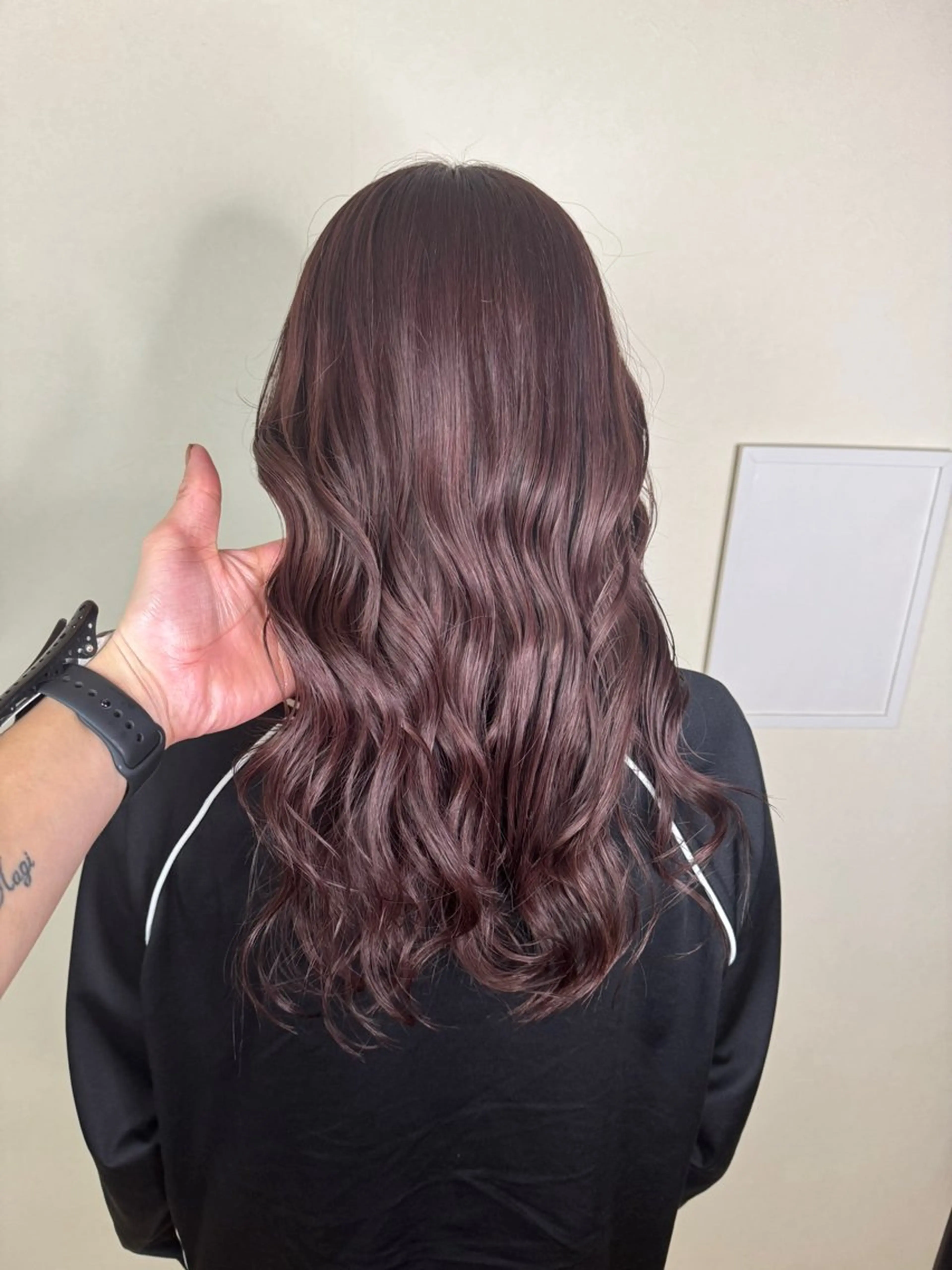 ロング カラー ピンクカラー ハイライトカラー✨ グレージュ✨鎌倉光洋のヘアスタイル