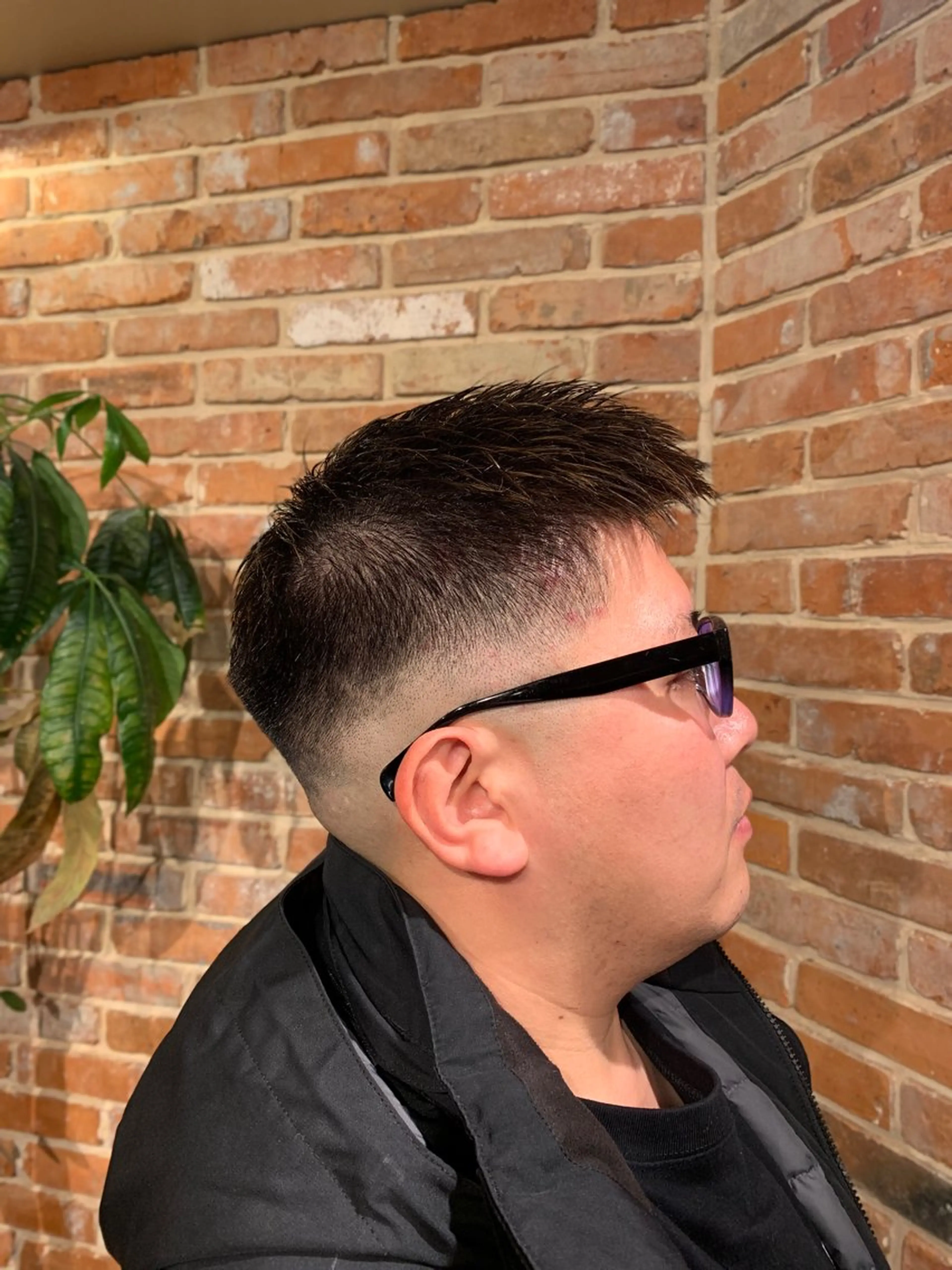 メンズ フェードカット スキンフェード 小野 友誠のヘアスタイル