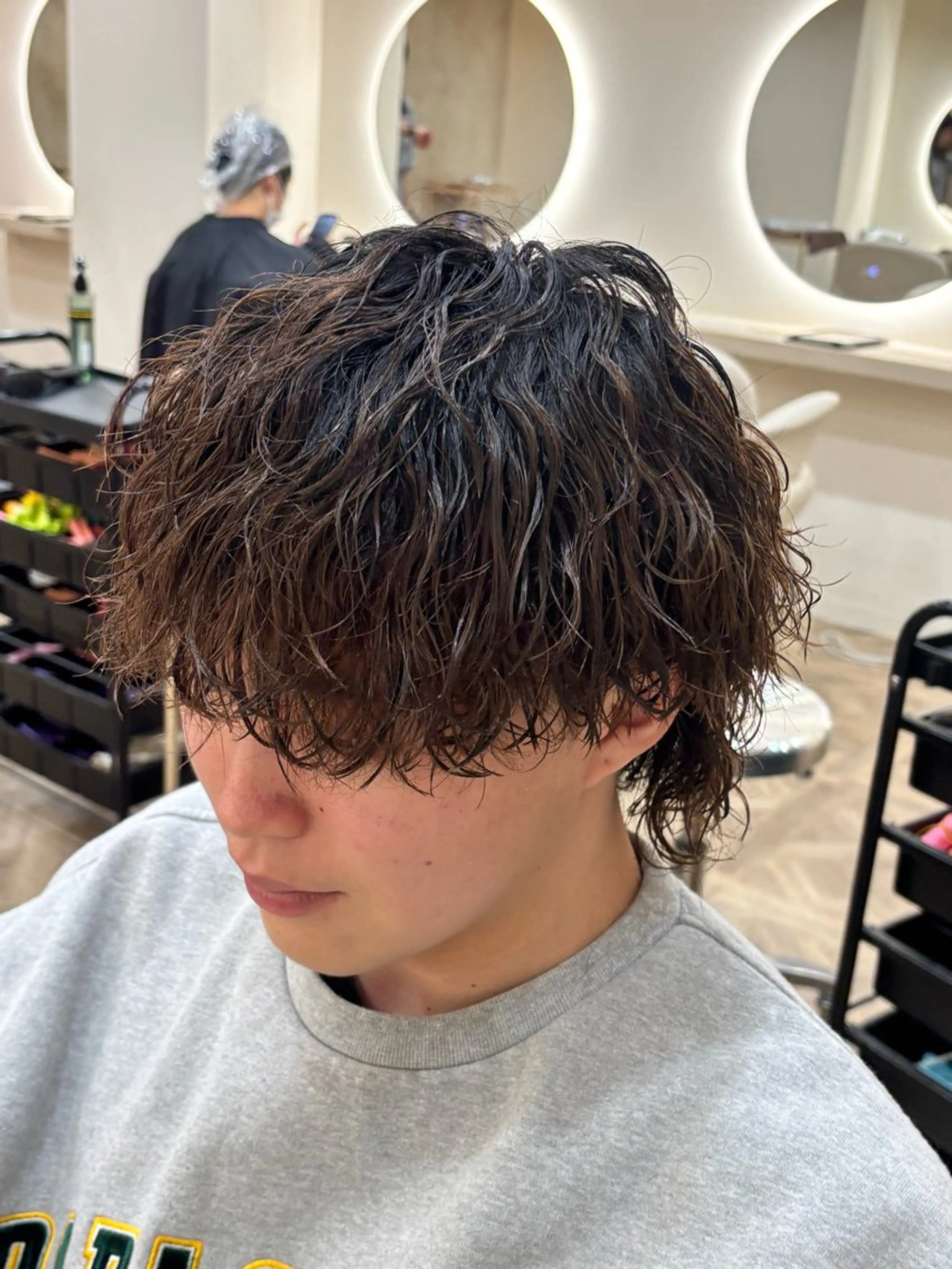 ショート パーマ メンズ カット パーマ トリートメント パーマ職人DAIKI ツイスパ/波巻きのヘアスタイル