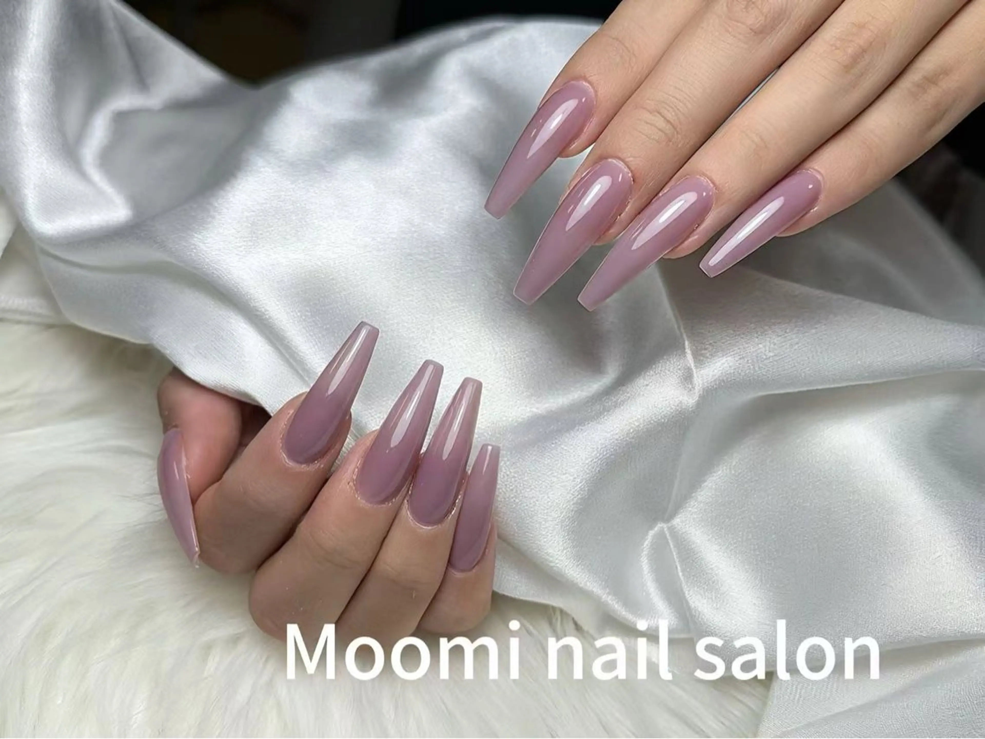 ロング ハンドネイル Moomi nailのネイルデザイン