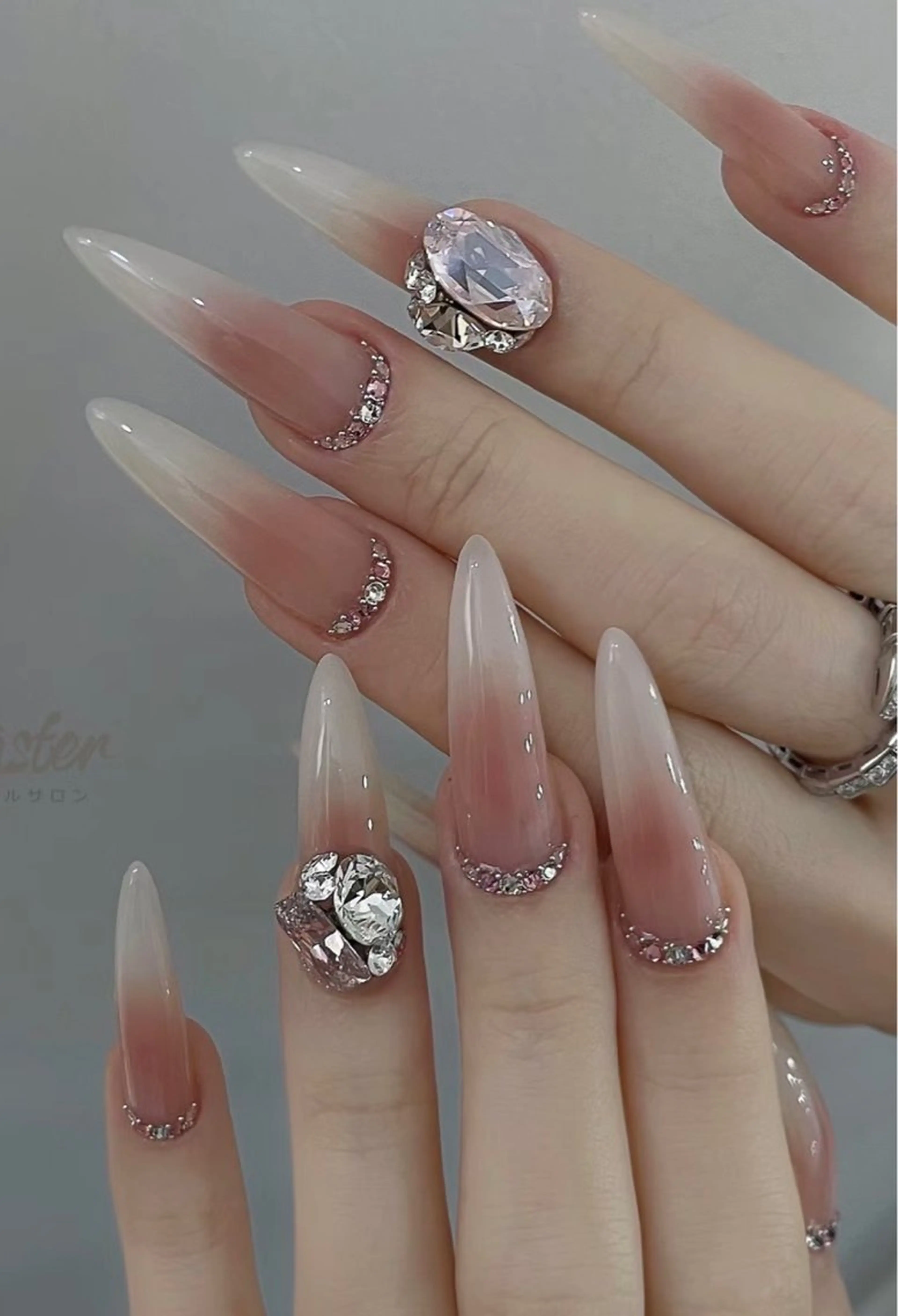 ネイル ハンドネイル Rika Nail ellaのネイルデザイン