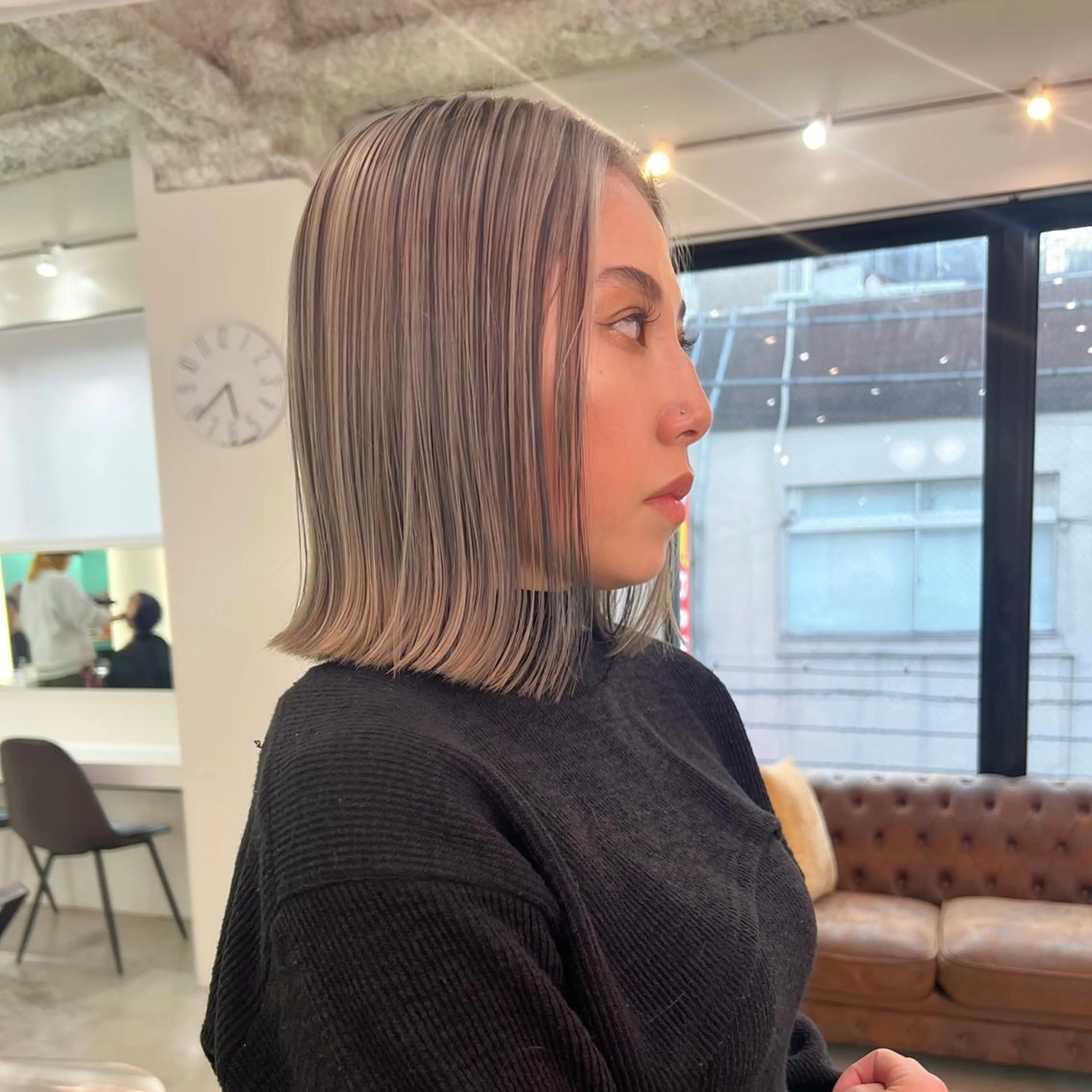 ショート カラー パーマ ヘアアレンジ メンズ キッズ ネイル マツエク・マツパ アイブロウ 🧨ブリーチー×ボブ レイヤー💎じゅえるのヘアスタイル