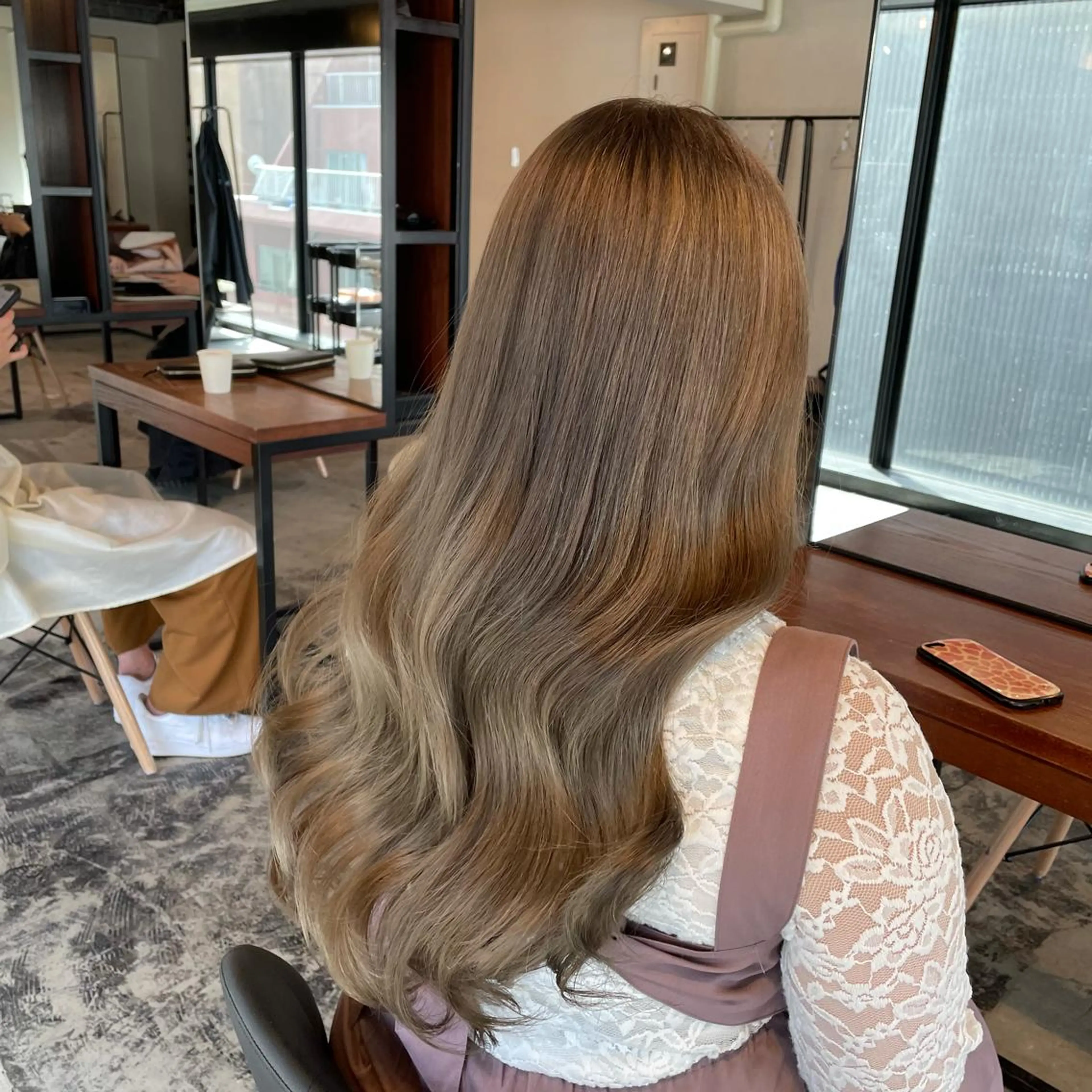 ロング カラー ヘアアレンジ マツエク・マツパ カット ヘアカラー 透明感カラー/推しカ ラー☁️JURAのヘアスタイル