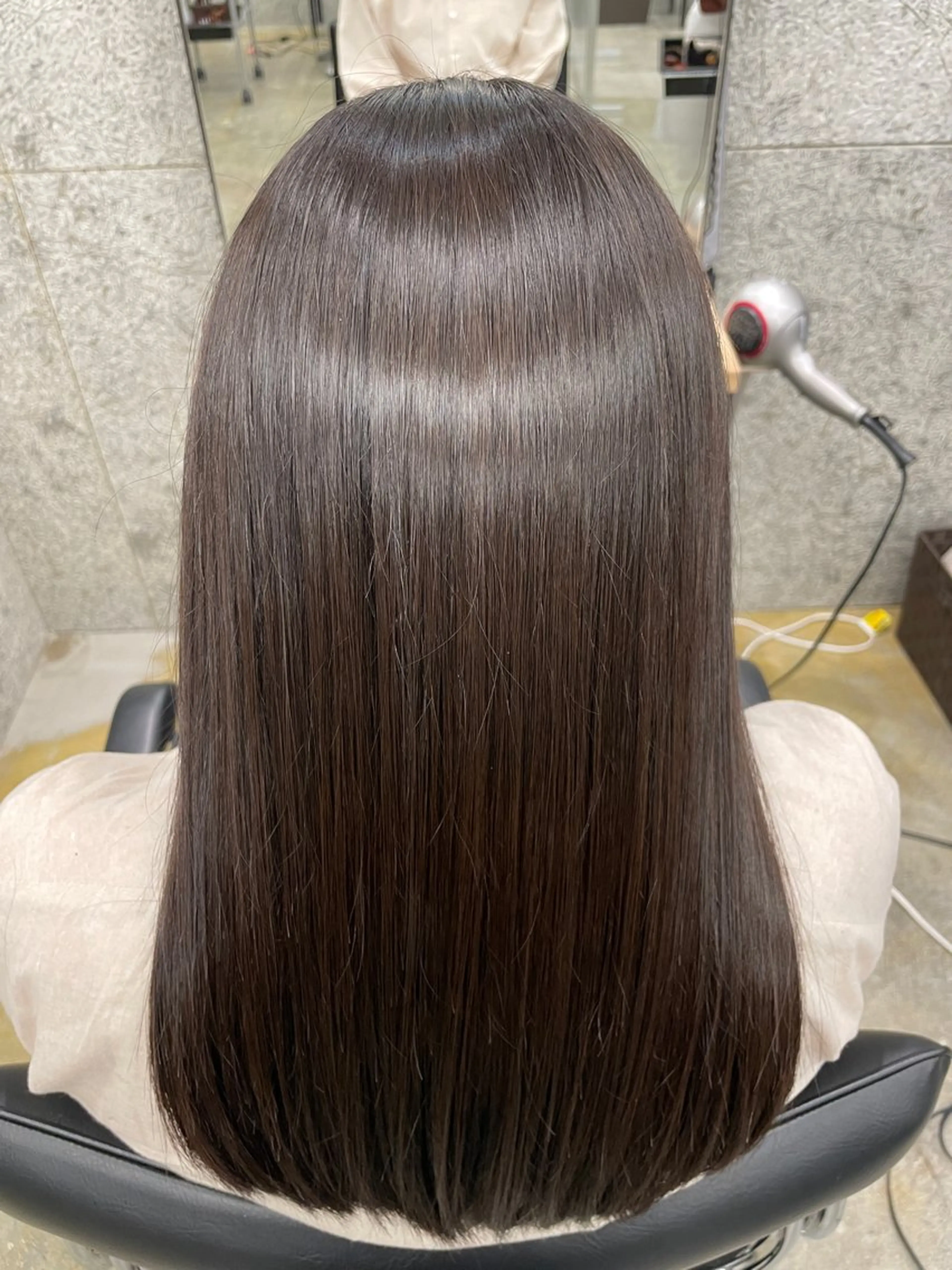 ロング 髪質改善 WE RULE 札幌店 【ウィールール 札幌店】所属・✨️大人ショート 髙橋朋花のヘアスタイル