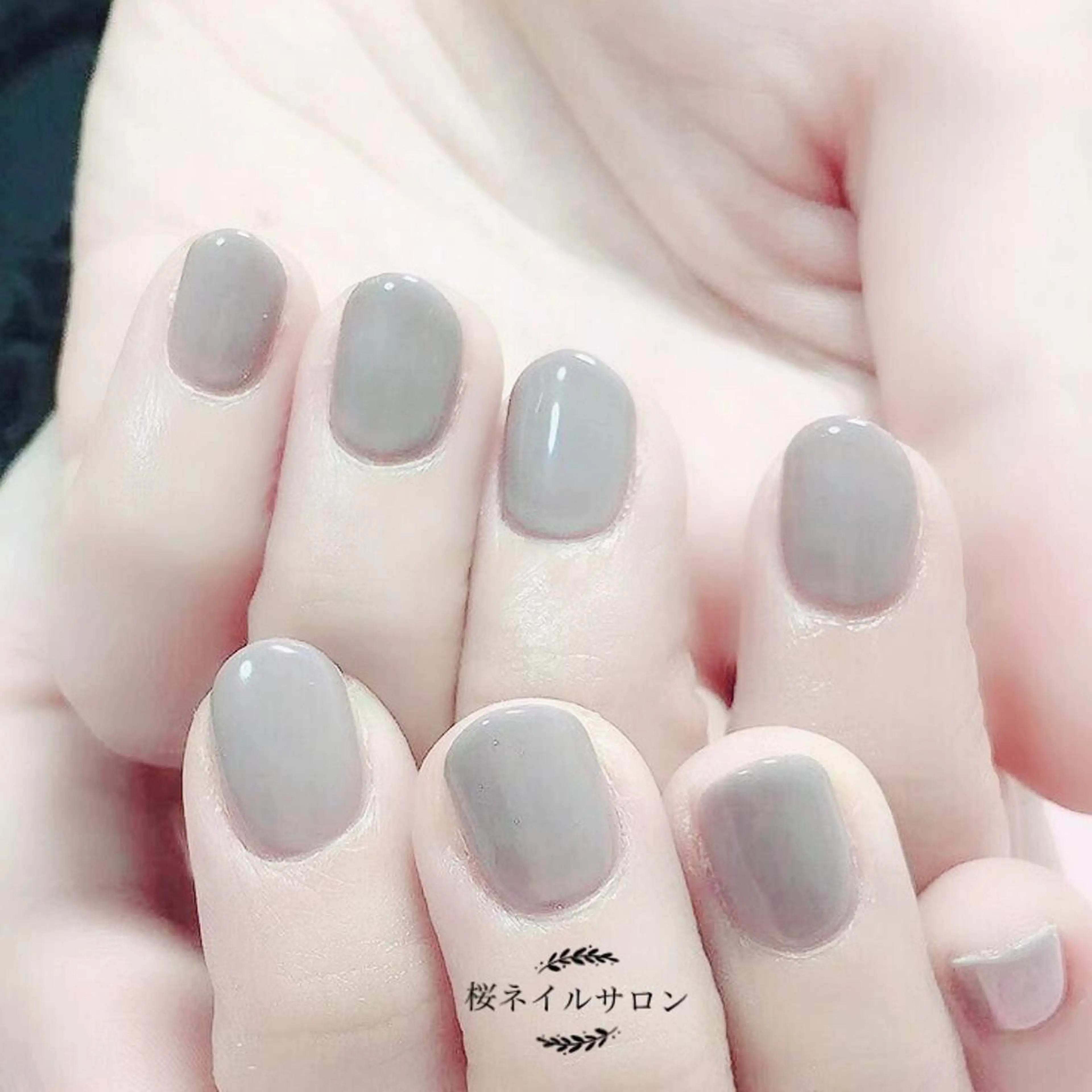 ネイル ワンカラーネイル MoonNail ユリ🌸のネイルデザイン