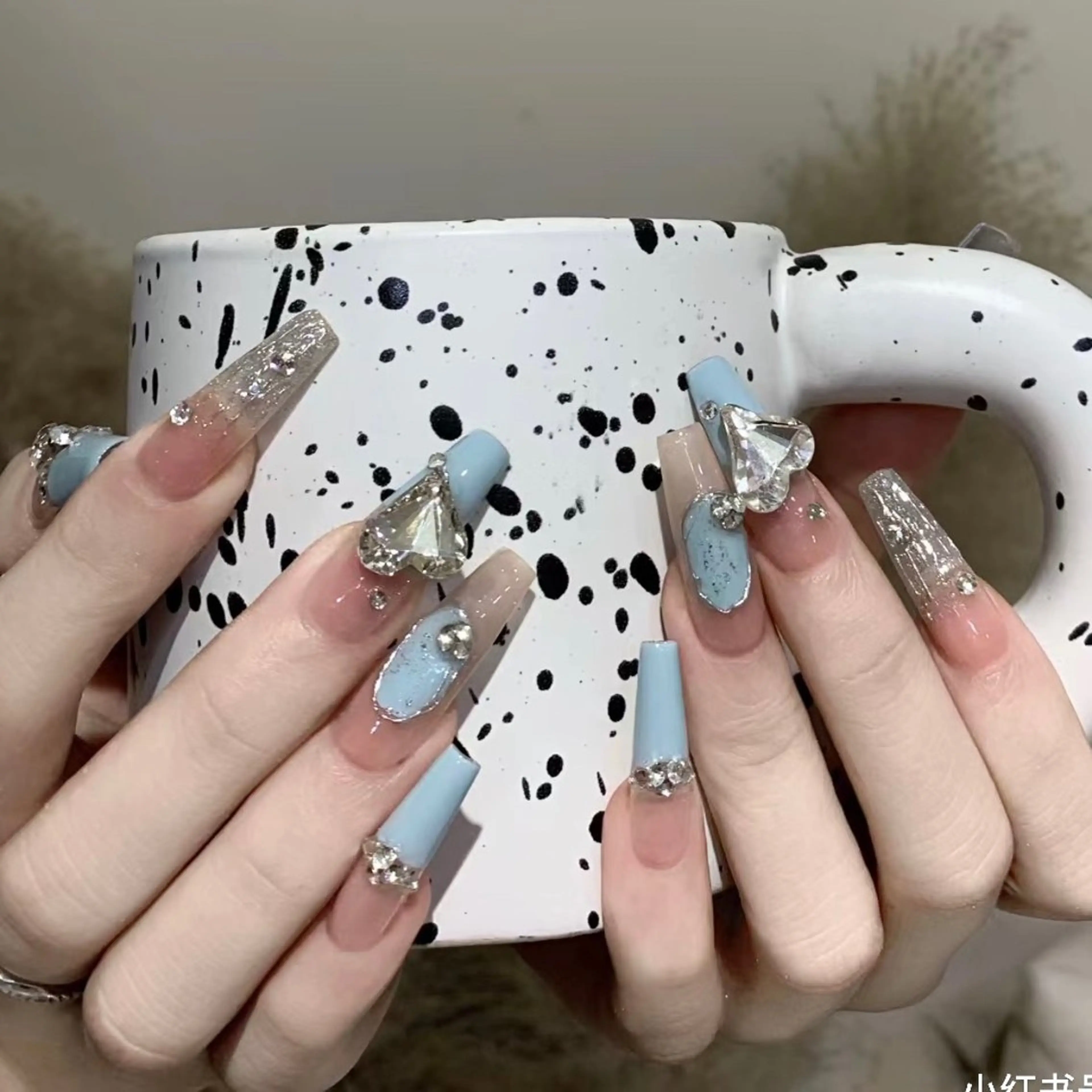 ネイル 新宿YISInail スカルプ専門店のネイルデザイン