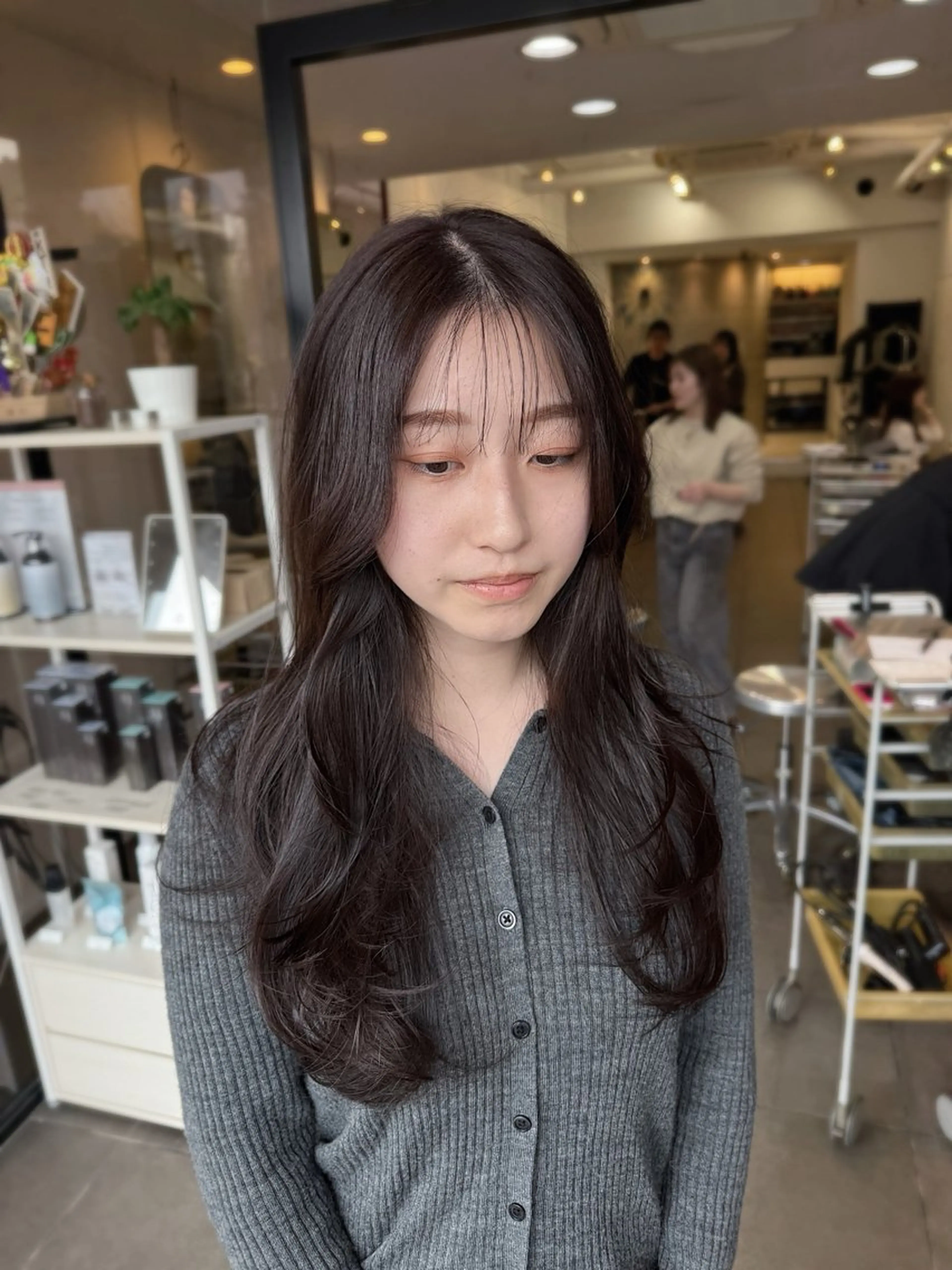 ミディアム・ロングの方用✂️営業後無料カットモデル募集✂️ シャンプー•ブローつき🧴✨補足説明ご覧くださいの写真