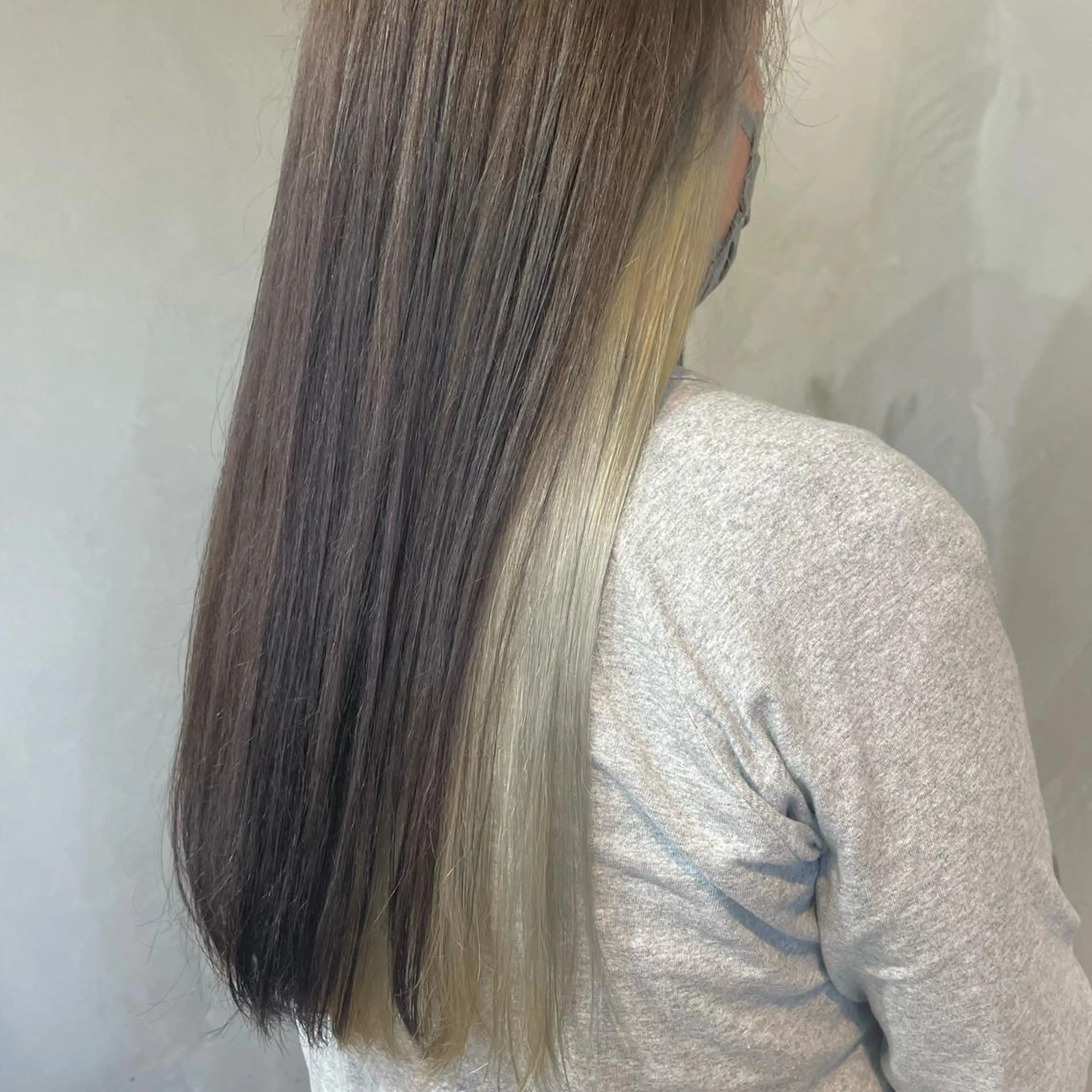 ロング カラー 仲間 菜々世のヘアスタイル