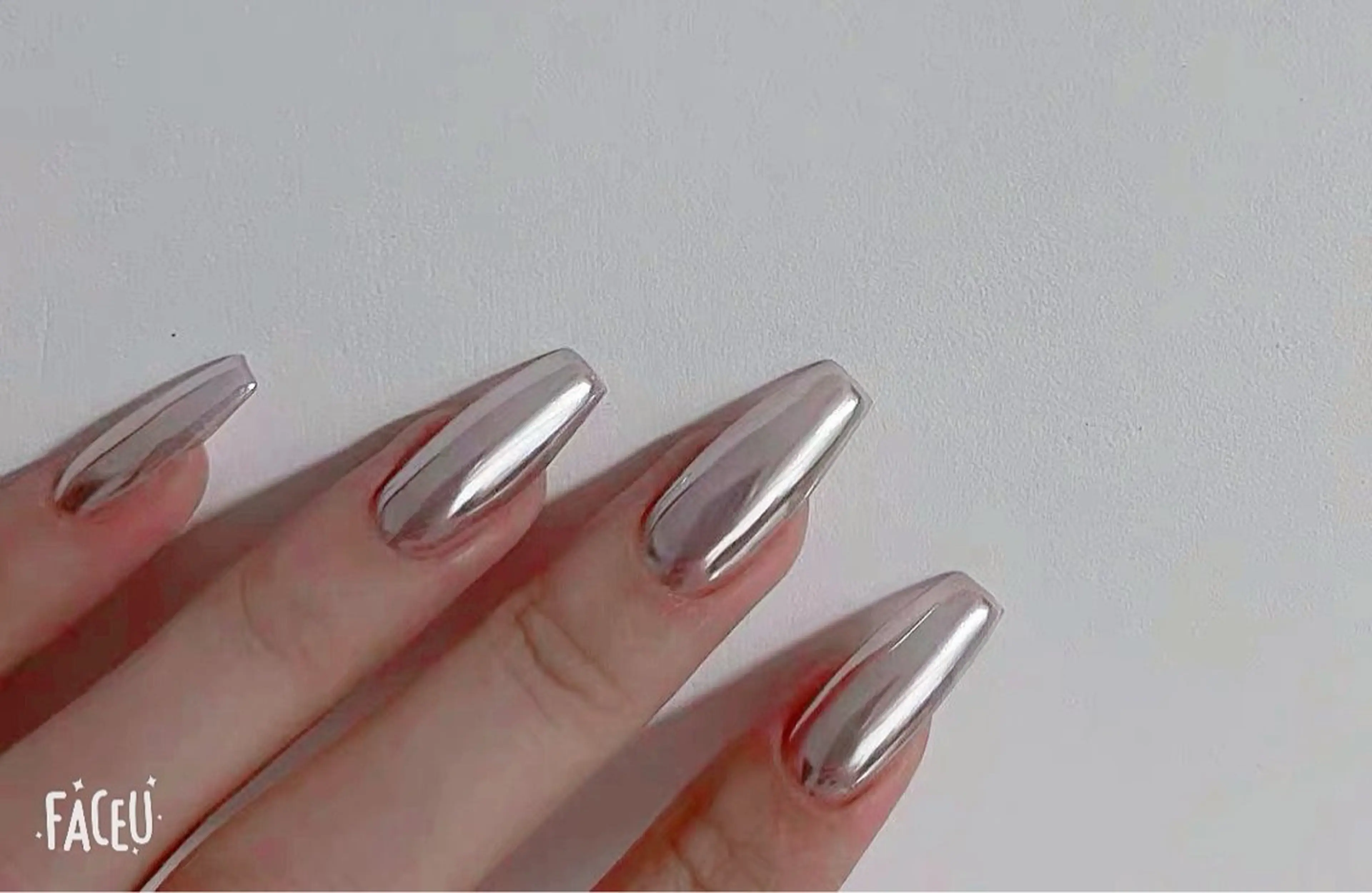 ネイル ハンドネイル ハンドケア Lucy nailのネイルデザイン