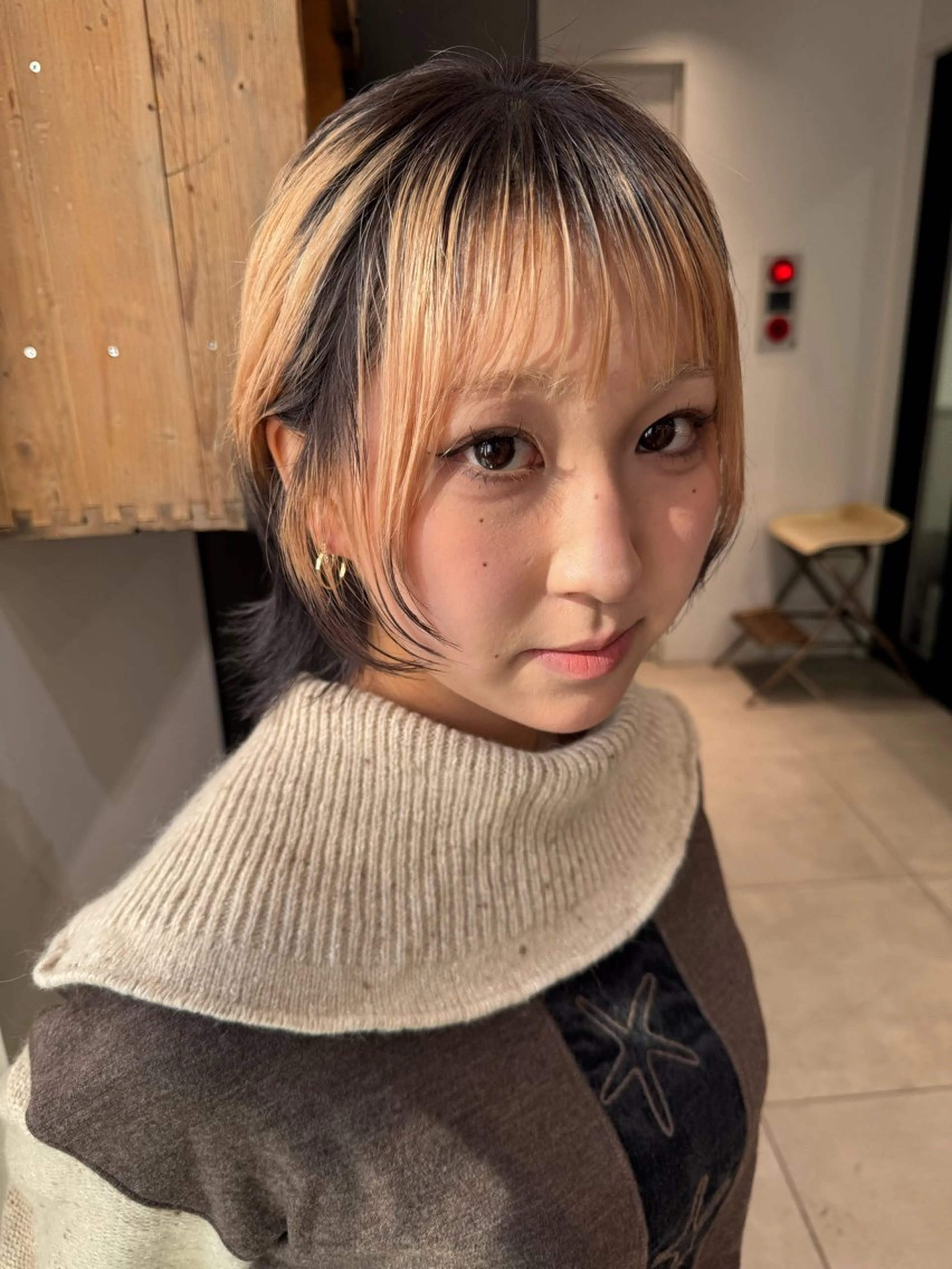 ショート ヘアカラー 井出 海月のヘアスタイル