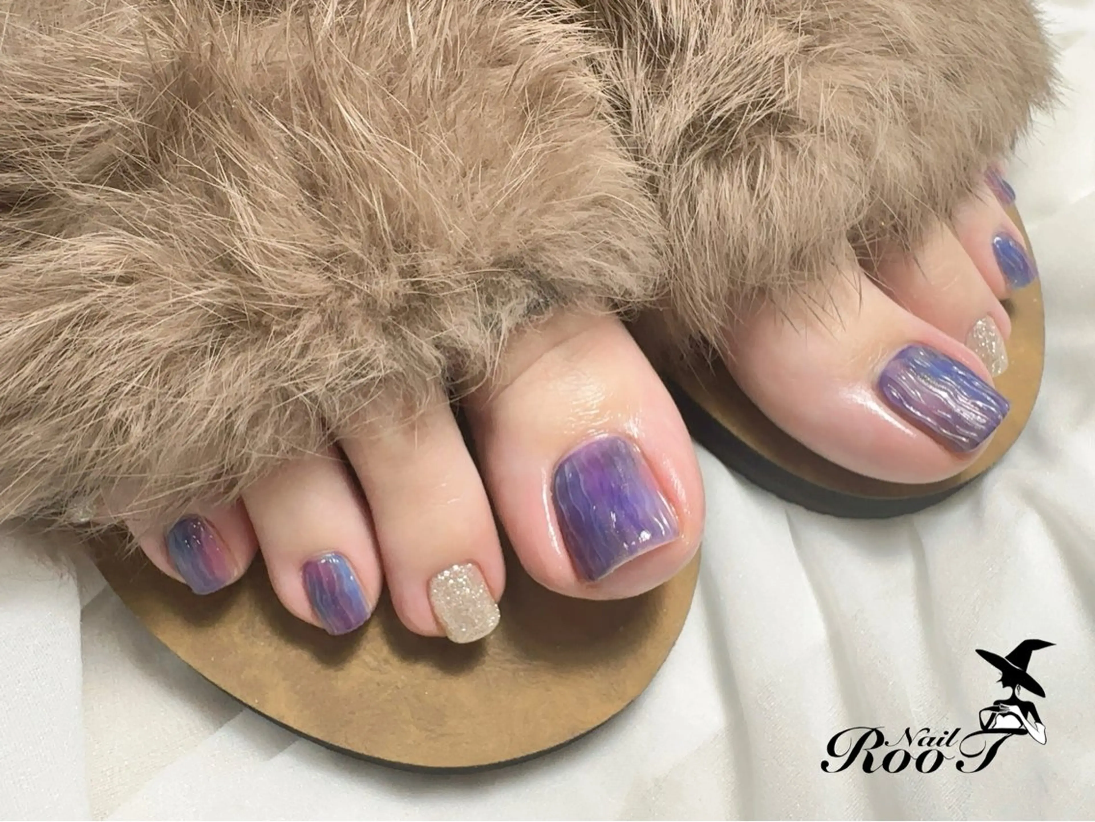 ネイル ニュアンスネイル ぷっくりネイル フットネイル RooT Nailのネイルデザイン