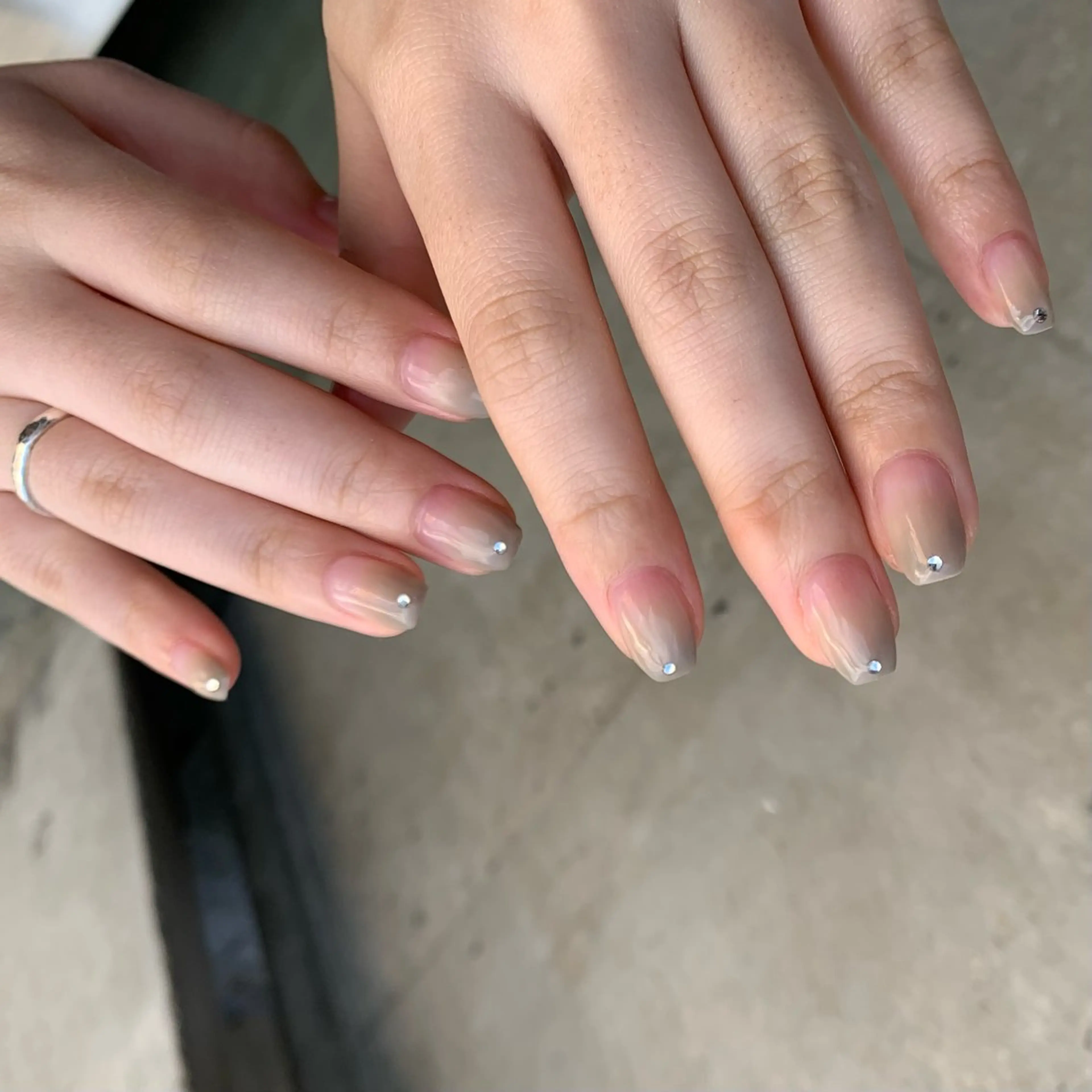 ネイル グラデーション YUKIMO🍎名駅 /ニュアンスのネイルデザイン