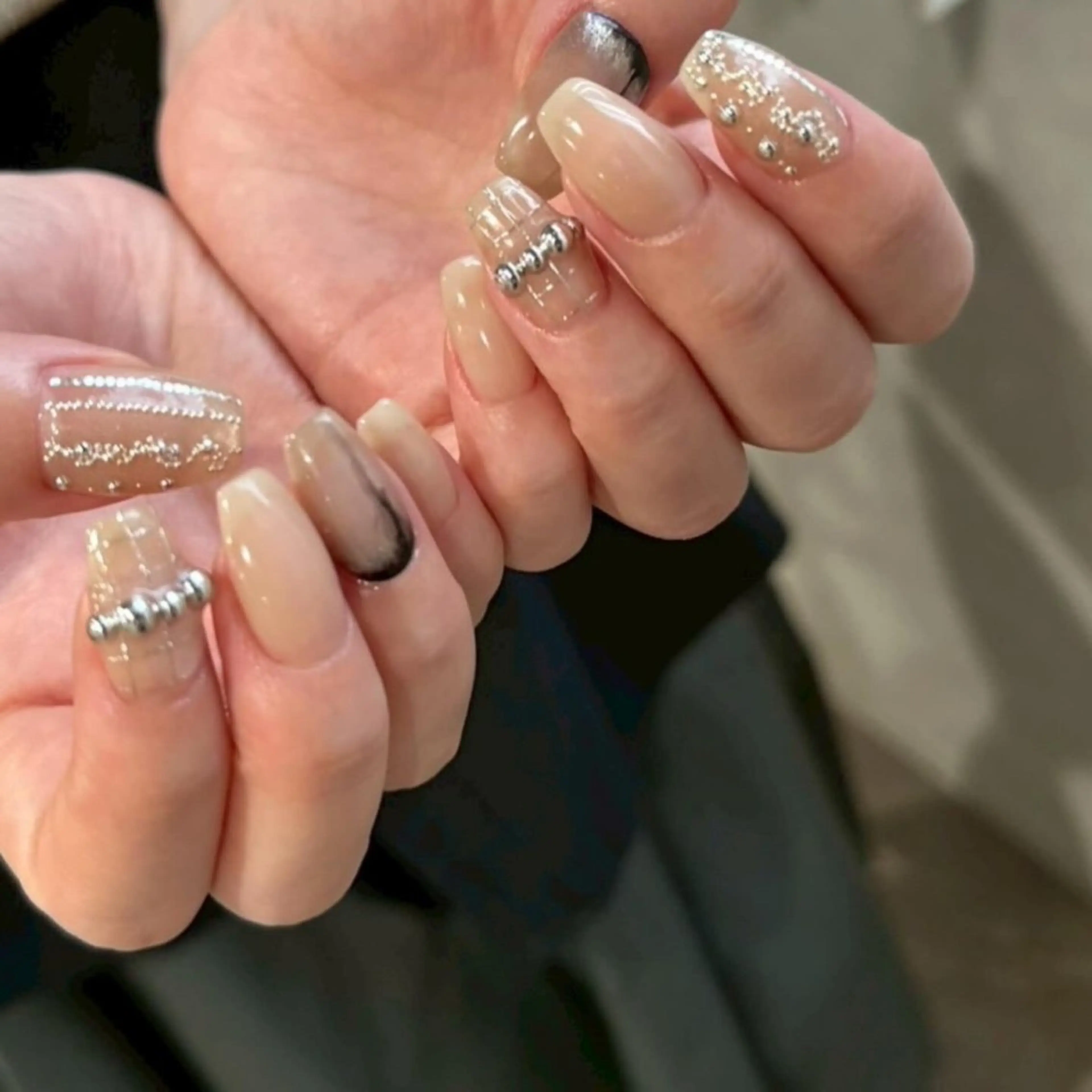 ネイル repos 金山ネイルサロンのネイルデザイン