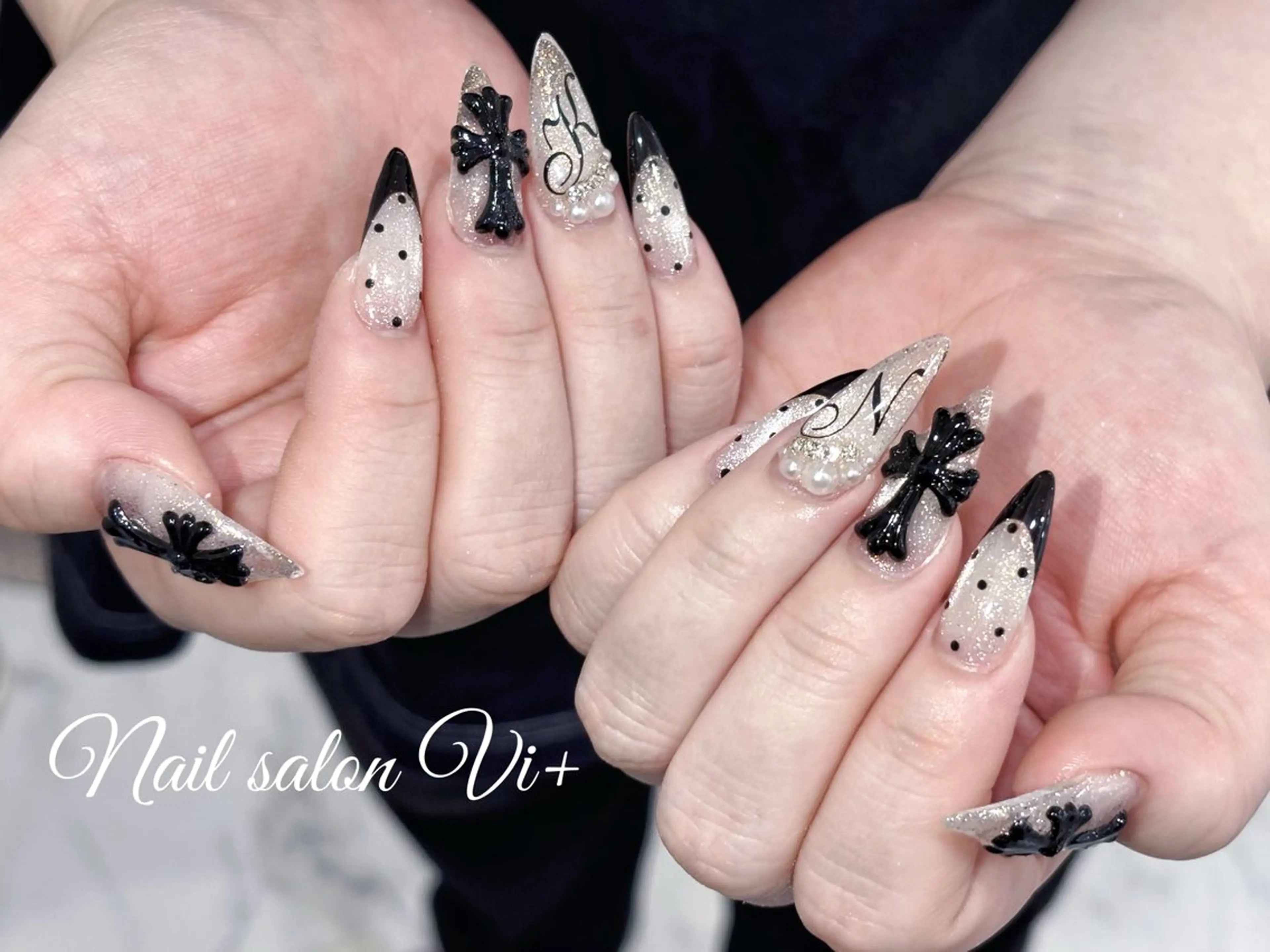 ネイル Nailsalon Vi+ももか🩷のネイルデザイン