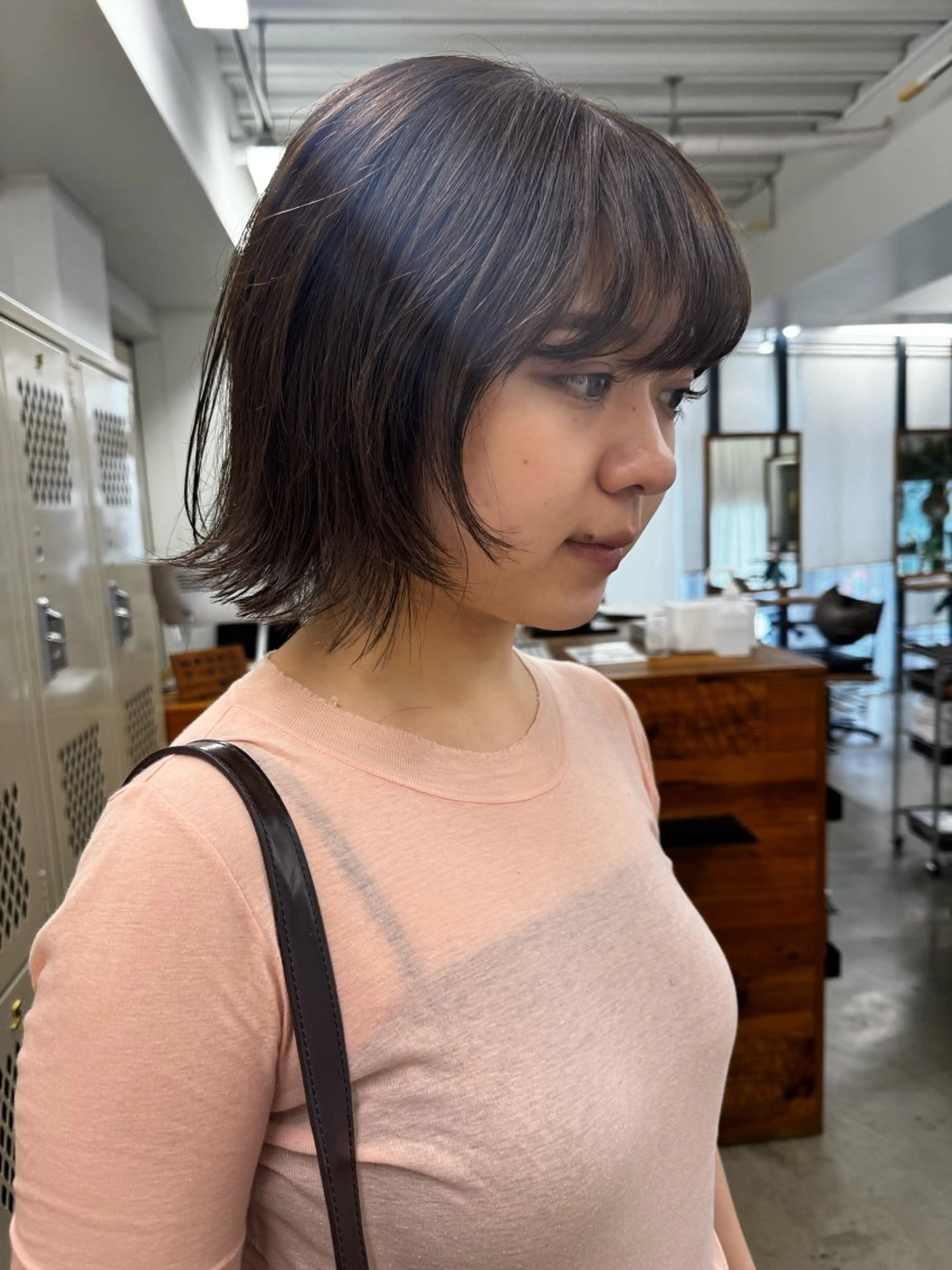 ミディアム カラー ムロ 二子玉川駅のヘアスタイル